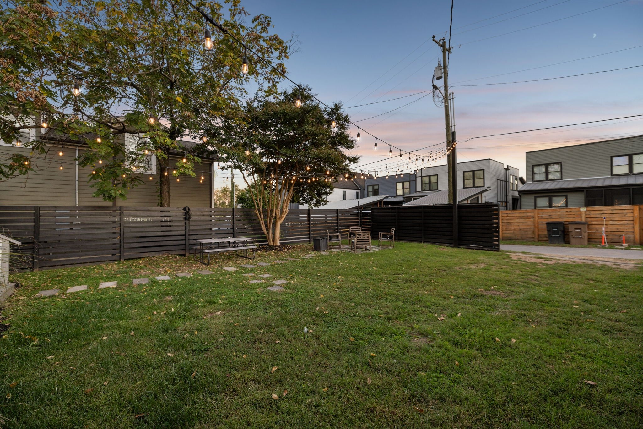 Nashville, Tennessee, 37206, United States, 3 Bedrooms Bedrooms, ,2 BathroomsBathrooms,Residential,Active,1912805