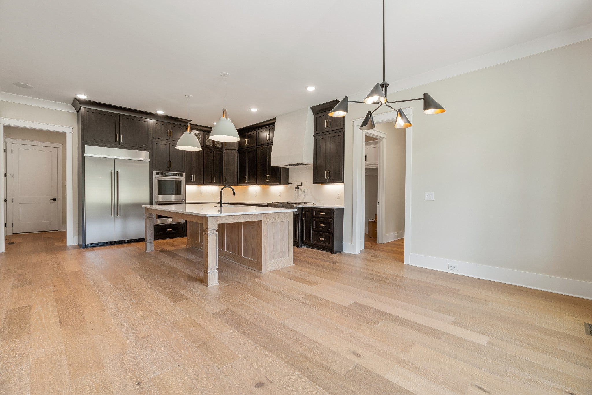 Lebanon, Tennessee, 37090, United States, 5 Bedrooms Bedrooms, ,7 BathroomsBathrooms,Residential,Active,1927656