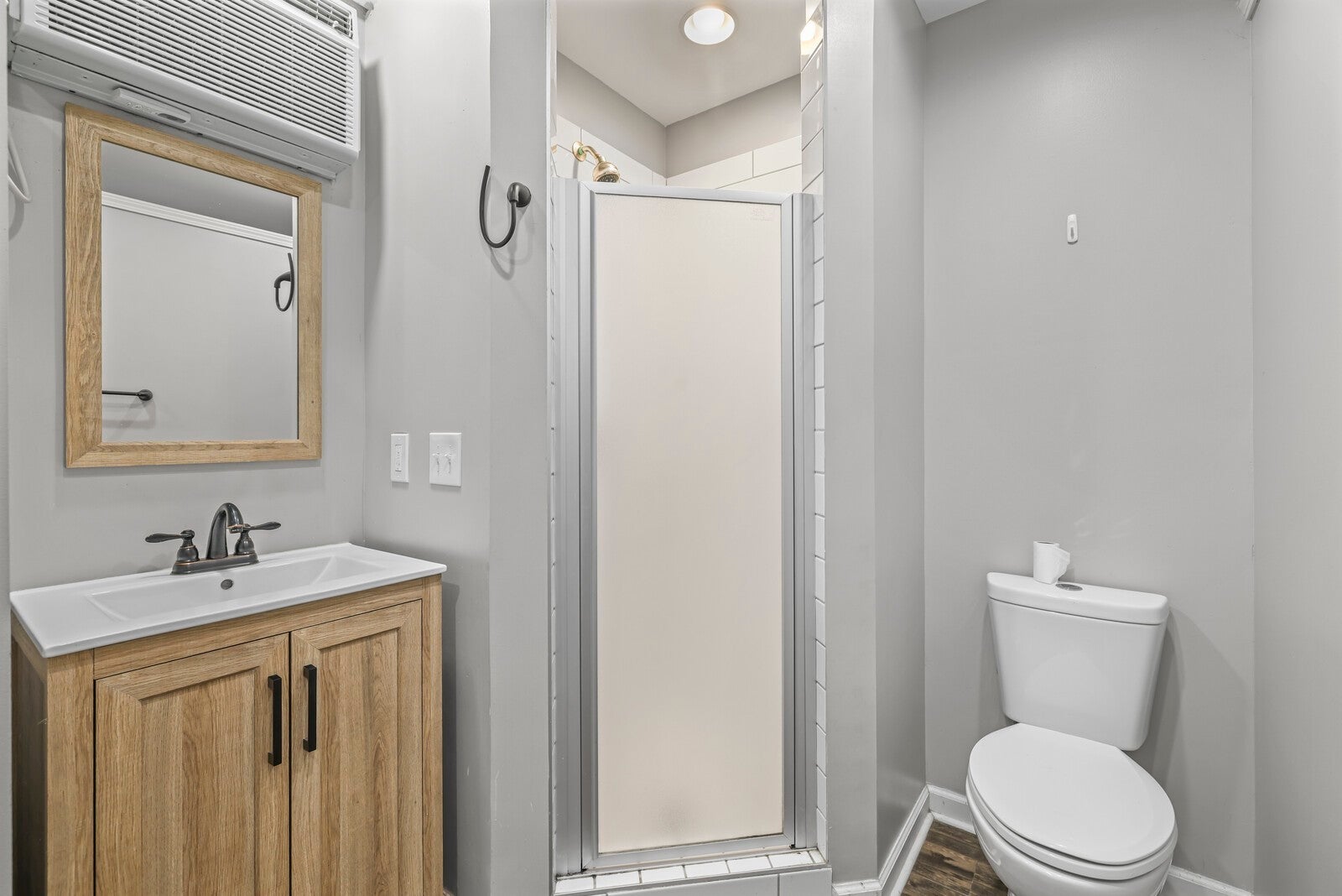 Nashville, Tennessee, 37212, United States, 4 Bedrooms Bedrooms, ,4 BathroomsBathrooms,Residential,Active,1999175