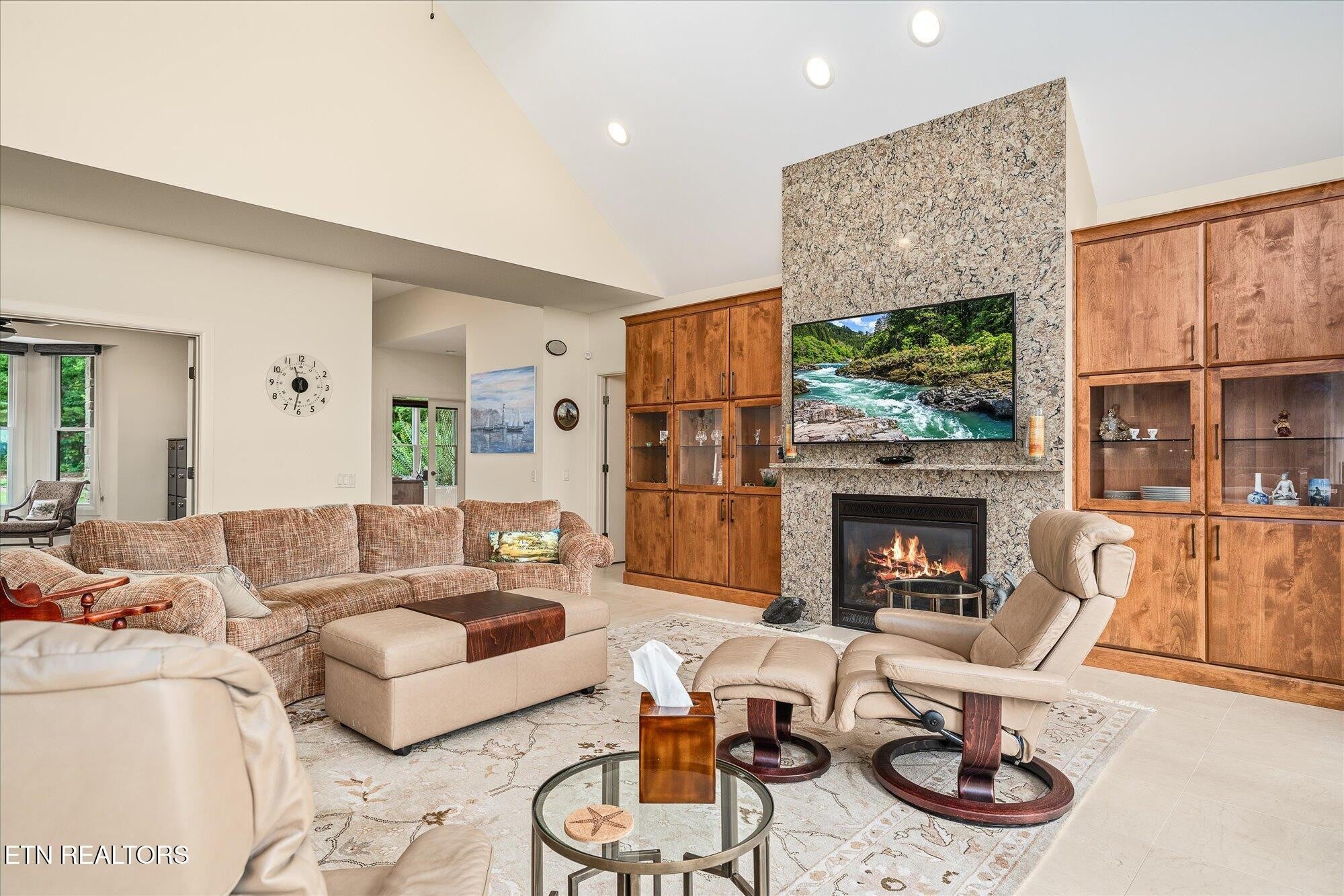 Crossville, Tennessee, 38558, United States, 4 Bedrooms Bedrooms, ,4 BathroomsBathrooms,Residential,Active,2011427