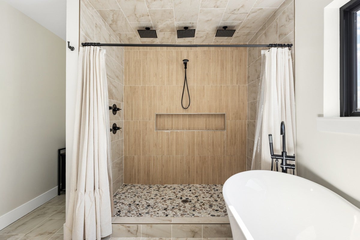 Westmoreland, Tennessee, 37186, United States, 3 Bedrooms Bedrooms, ,3 BathroomsBathrooms,Residential,Active,1964466