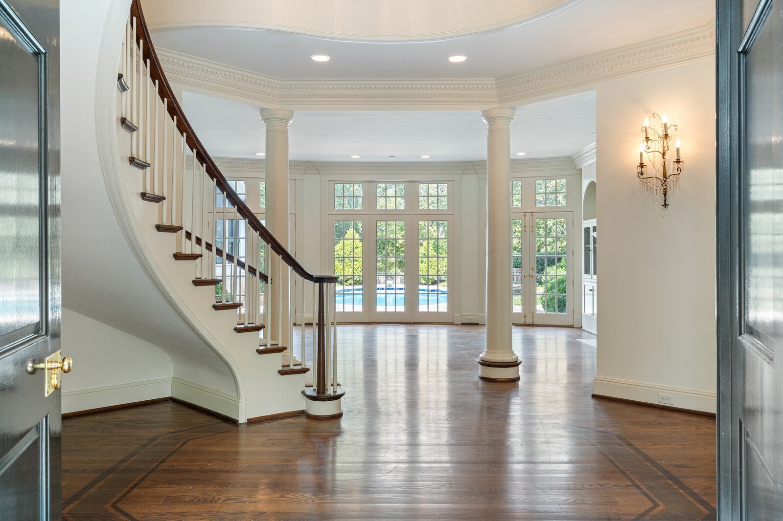 Nashville, Tennessee, 37205, United States, 5 Bedrooms Bedrooms, ,7 BathroomsBathrooms,Residential,Active,1965991