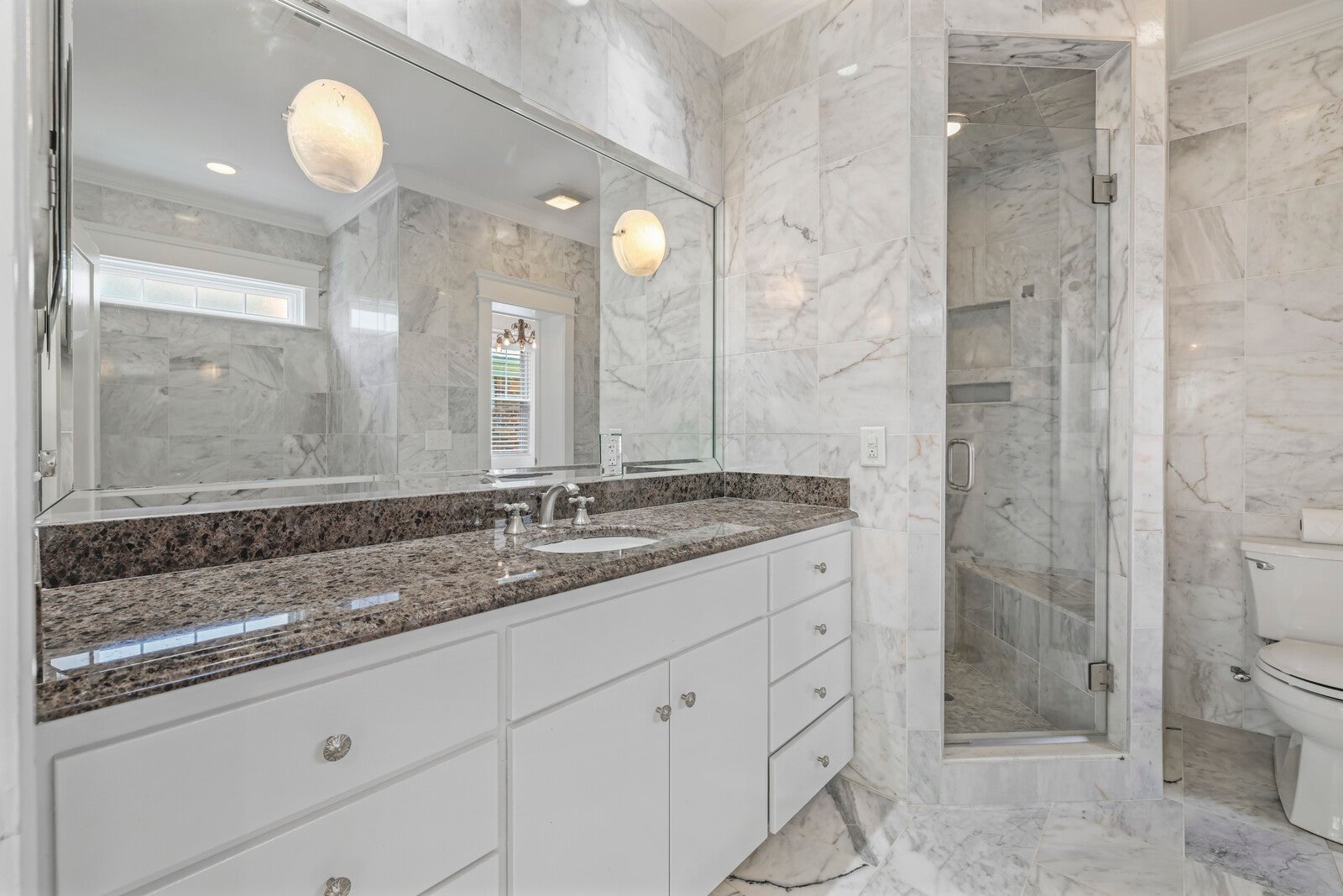 Nashville, Tennessee, 37212, United States, 4 Bedrooms Bedrooms, ,4 BathroomsBathrooms,Residential,Active,1999175