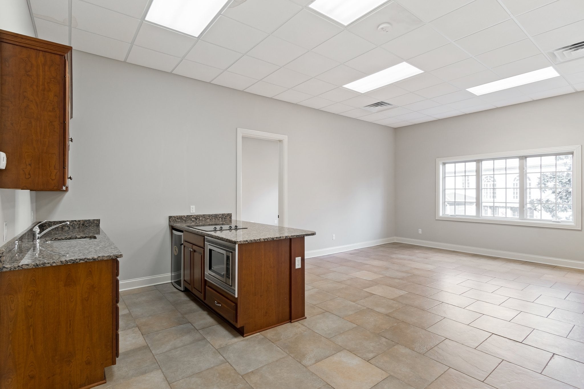 Brentwood, Tennessee, 37027, United States, 5 Bedrooms Bedrooms, ,6 BathroomsBathrooms,Residential,Active,1985582