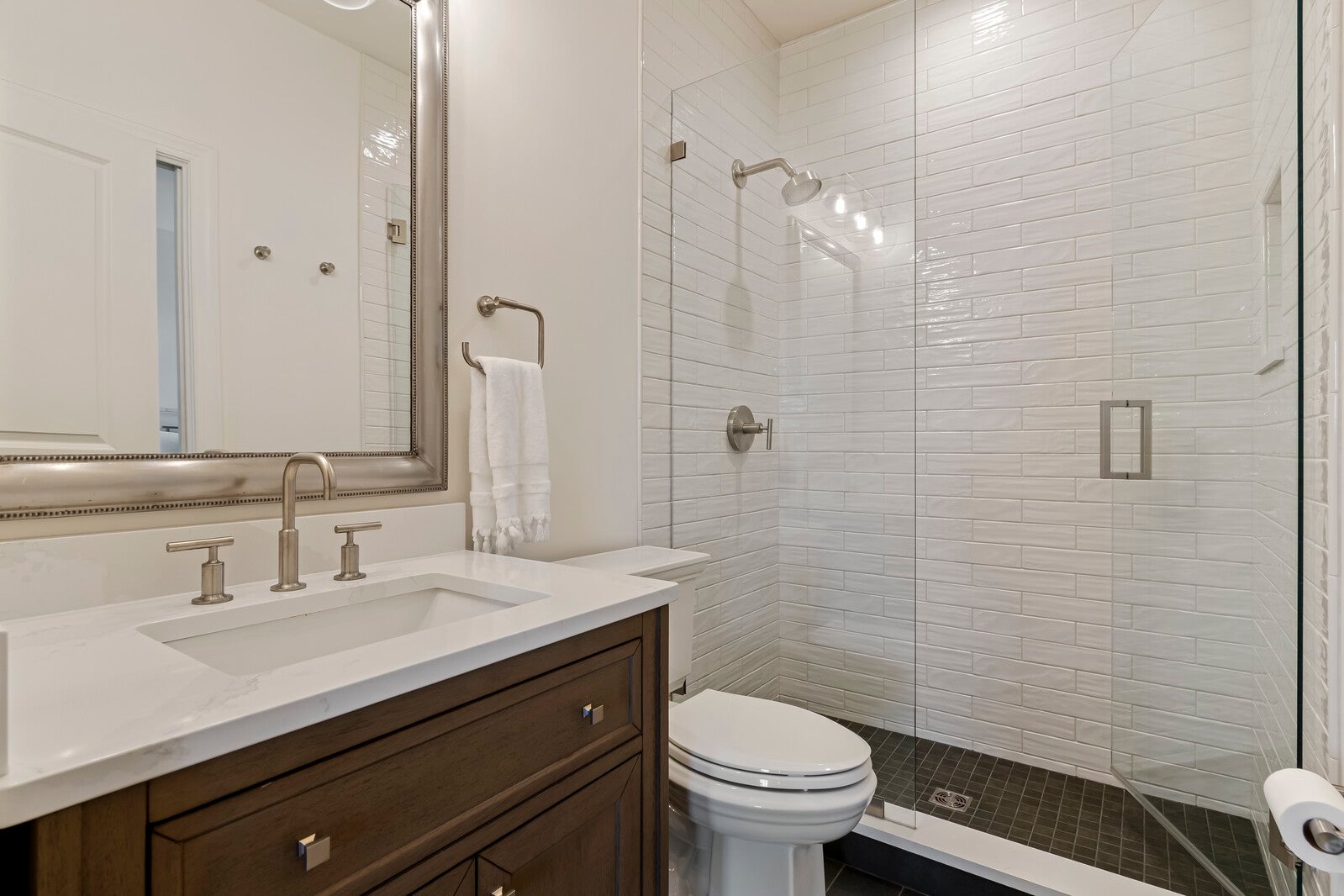 Brentwood, Tennessee, 37027, United States, 5 Bedrooms Bedrooms, ,7 BathroomsBathrooms,Residential,Active,2011215