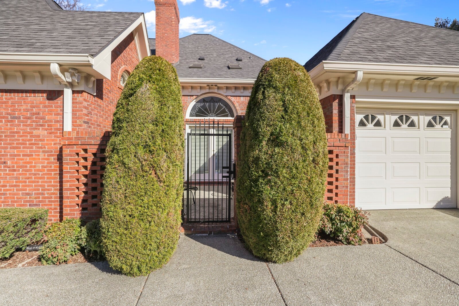 Brentwood, Tennessee, 37027, United States, 4 Bedrooms Bedrooms, ,4 BathroomsBathrooms,Residential,Active,2011457