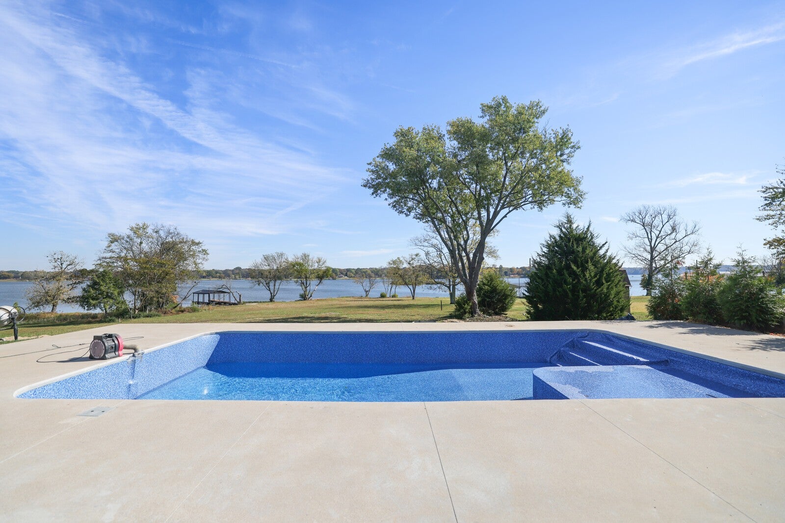 Hendersonville, Tennessee, 37075, United States, 5 Bedrooms Bedrooms, ,5 BathroomsBathrooms,Residential,Active,1988446