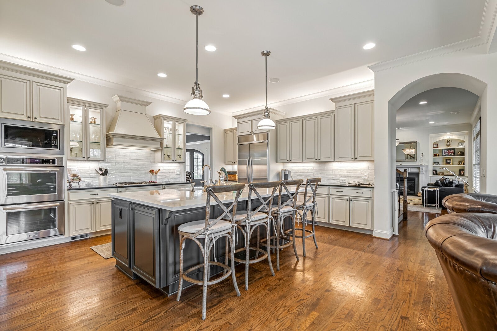 Brentwood, Tennessee, 37027, United States, 5 Bedrooms Bedrooms, ,7 BathroomsBathrooms,Residential,Active,2011215