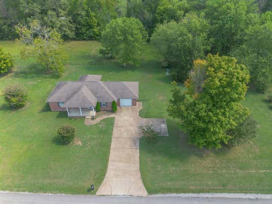 120 HOLLOWAY ST, SUMMERTOWN, TN 38483 - Image 1