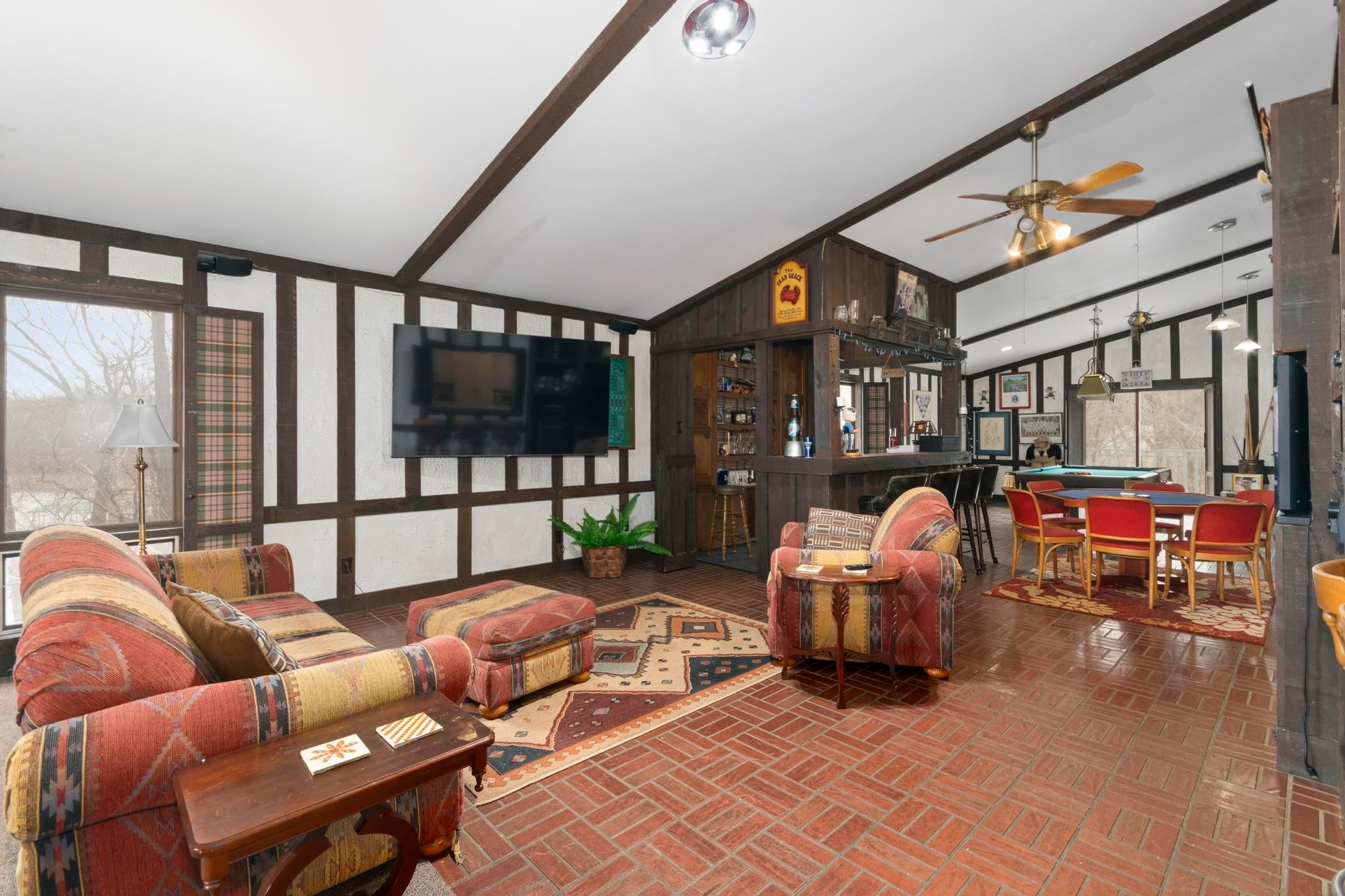 Cadiz, Kentucky, 42211, United States, 8 Bedrooms Bedrooms, ,9 BathroomsBathrooms,Residential,Active,1764487
