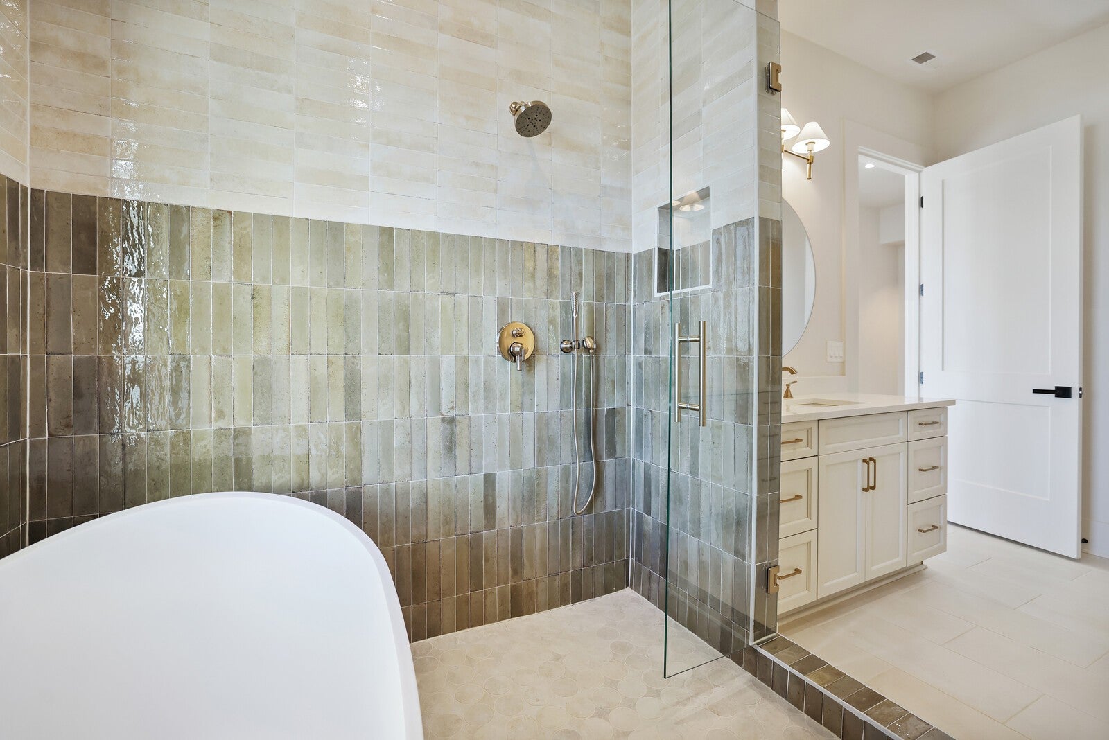 Hendersonville, Tennessee, 37075, United States, 5 Bedrooms Bedrooms, ,5 BathroomsBathrooms,Residential,Active,1988446