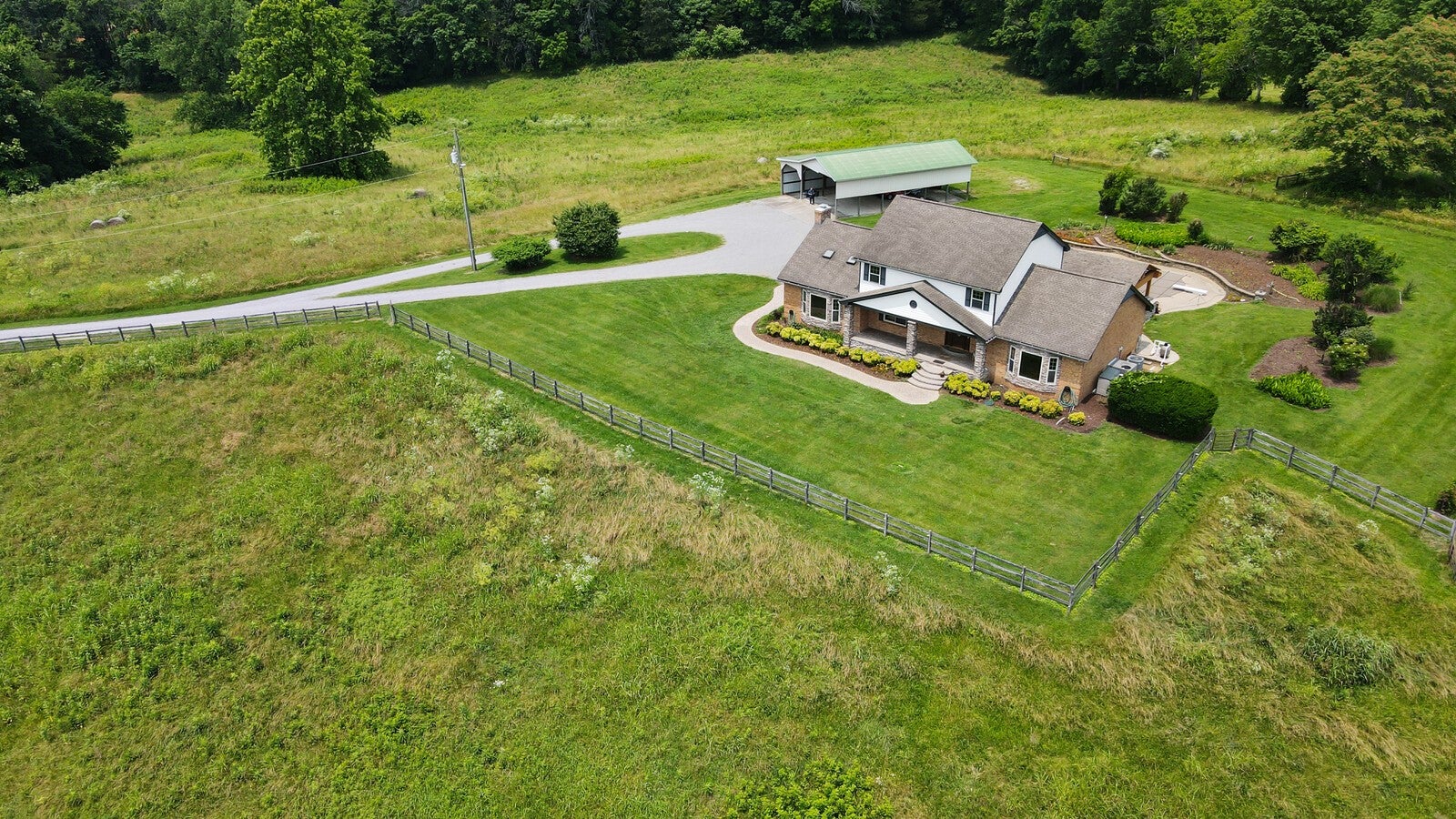 Goodlettsville, Tennessee, 37072, United States, 4 Bedrooms Bedrooms, ,4 BathroomsBathrooms,Residential,Active,1853351