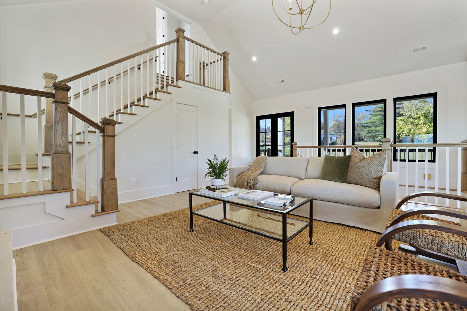 Hendersonville, Tennessee, 37075, United States, 5 Bedrooms Bedrooms, ,5 BathroomsBathrooms,Residential,Active,1988446