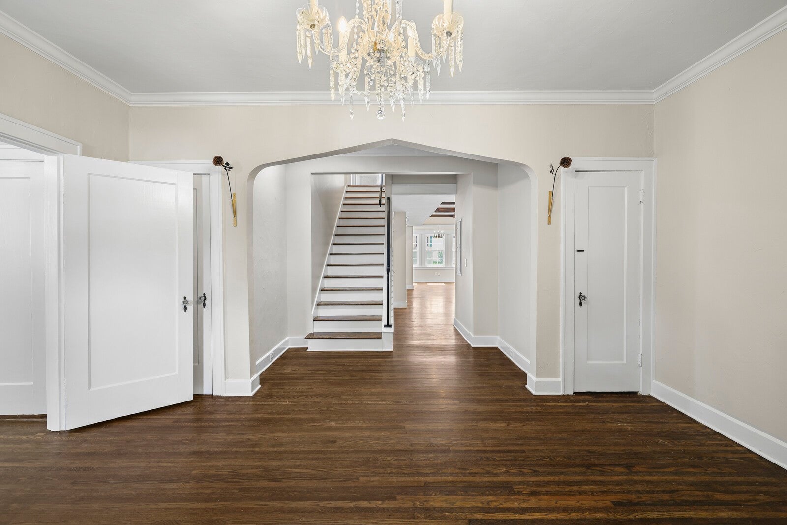 Nashville, Tennessee, 37212, United States, 4 Bedrooms Bedrooms, ,4 BathroomsBathrooms,Residential,Active,1999175