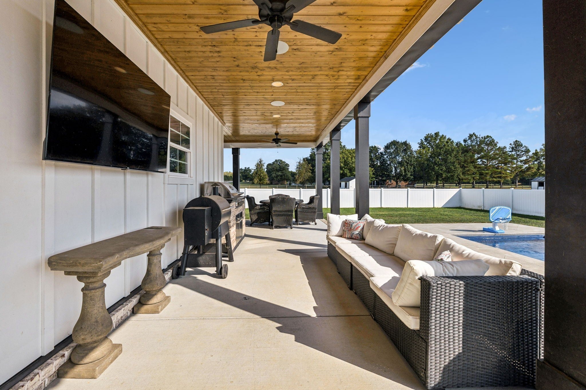 Lebanon, Tennessee, 37090, United States, 3 Bedrooms Bedrooms, ,4 BathroomsBathrooms,Residential,Active,2006888