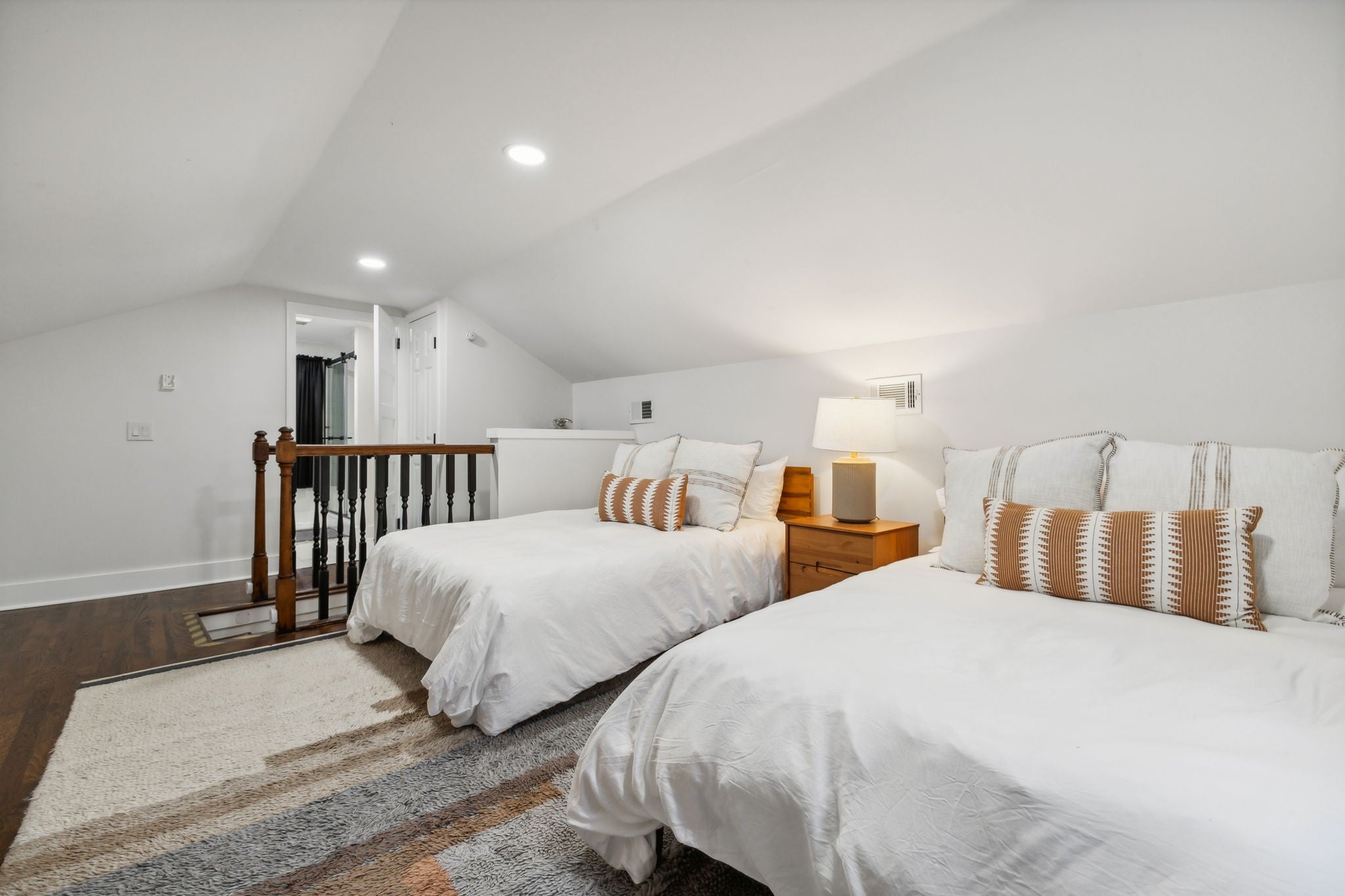 Nashville, Tennessee, 37206, United States, 3 Bedrooms Bedrooms, ,2 BathroomsBathrooms,Residential,Active,1912805