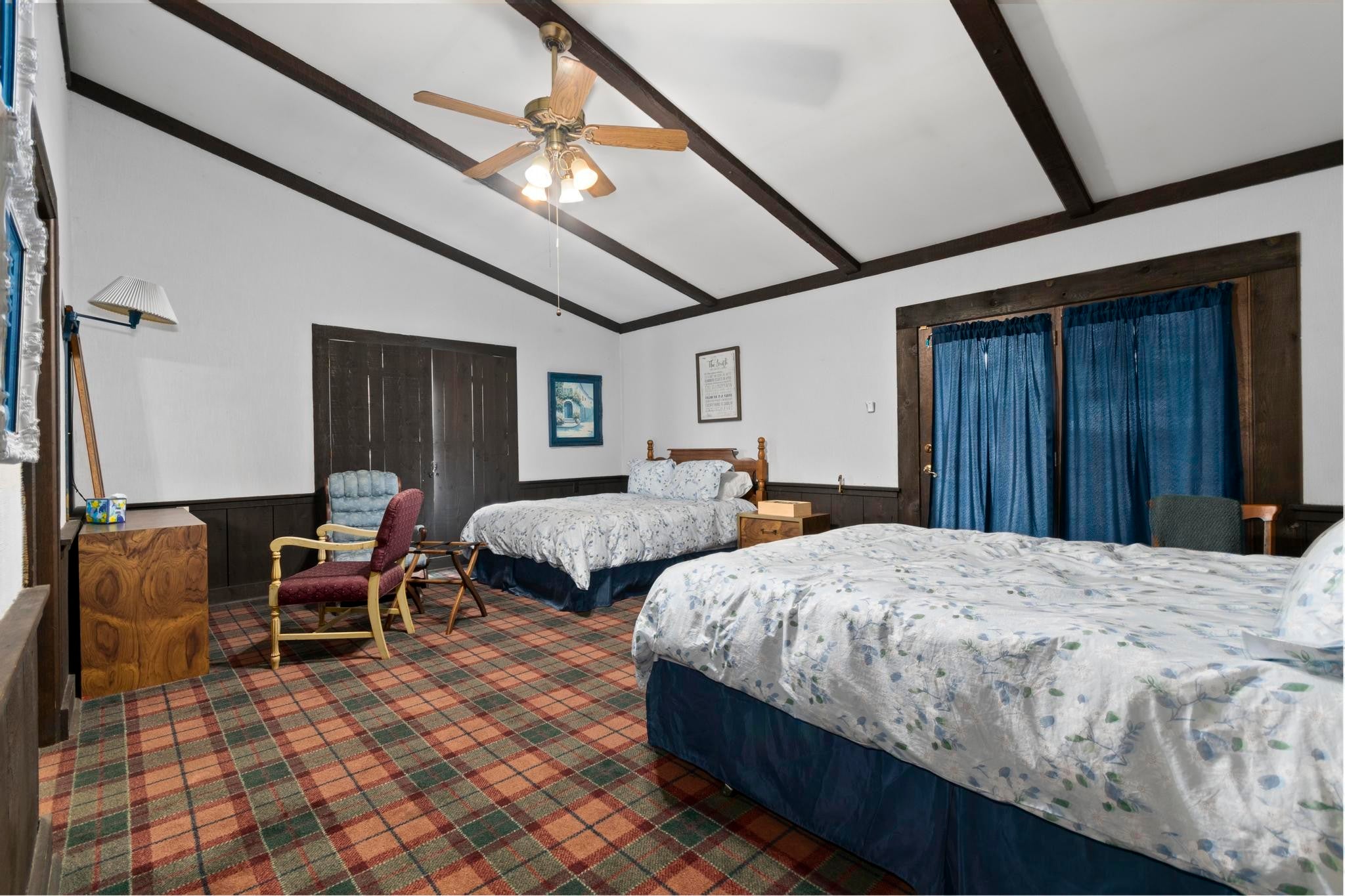 Cadiz, Kentucky, 42211, United States, 8 Bedrooms Bedrooms, ,9 BathroomsBathrooms,Residential,Active,1764487
