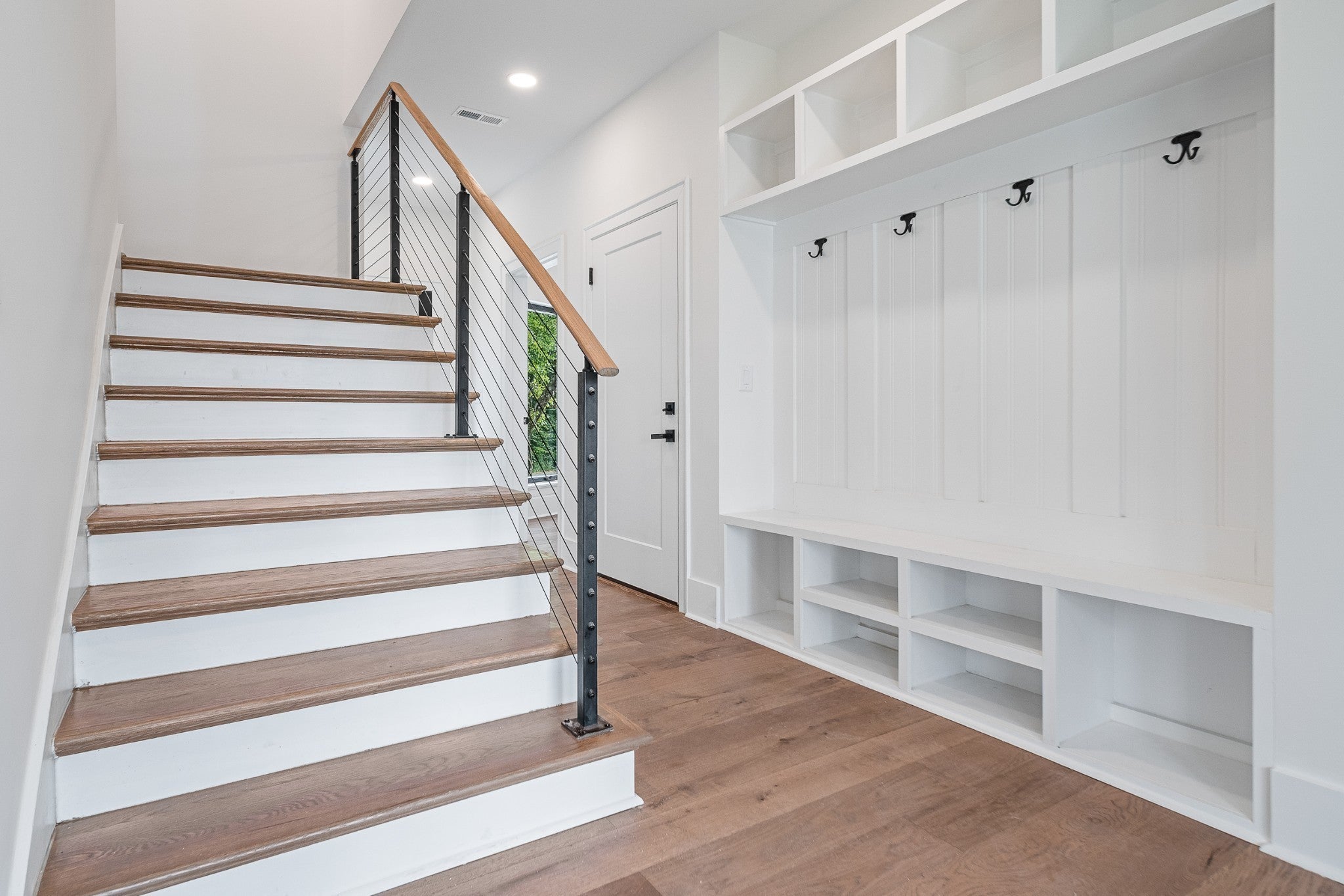 Nashville, Tennessee, 37209, United States, 4 Bedrooms Bedrooms, ,5 BathroomsBathrooms,Residential,Active,2007985