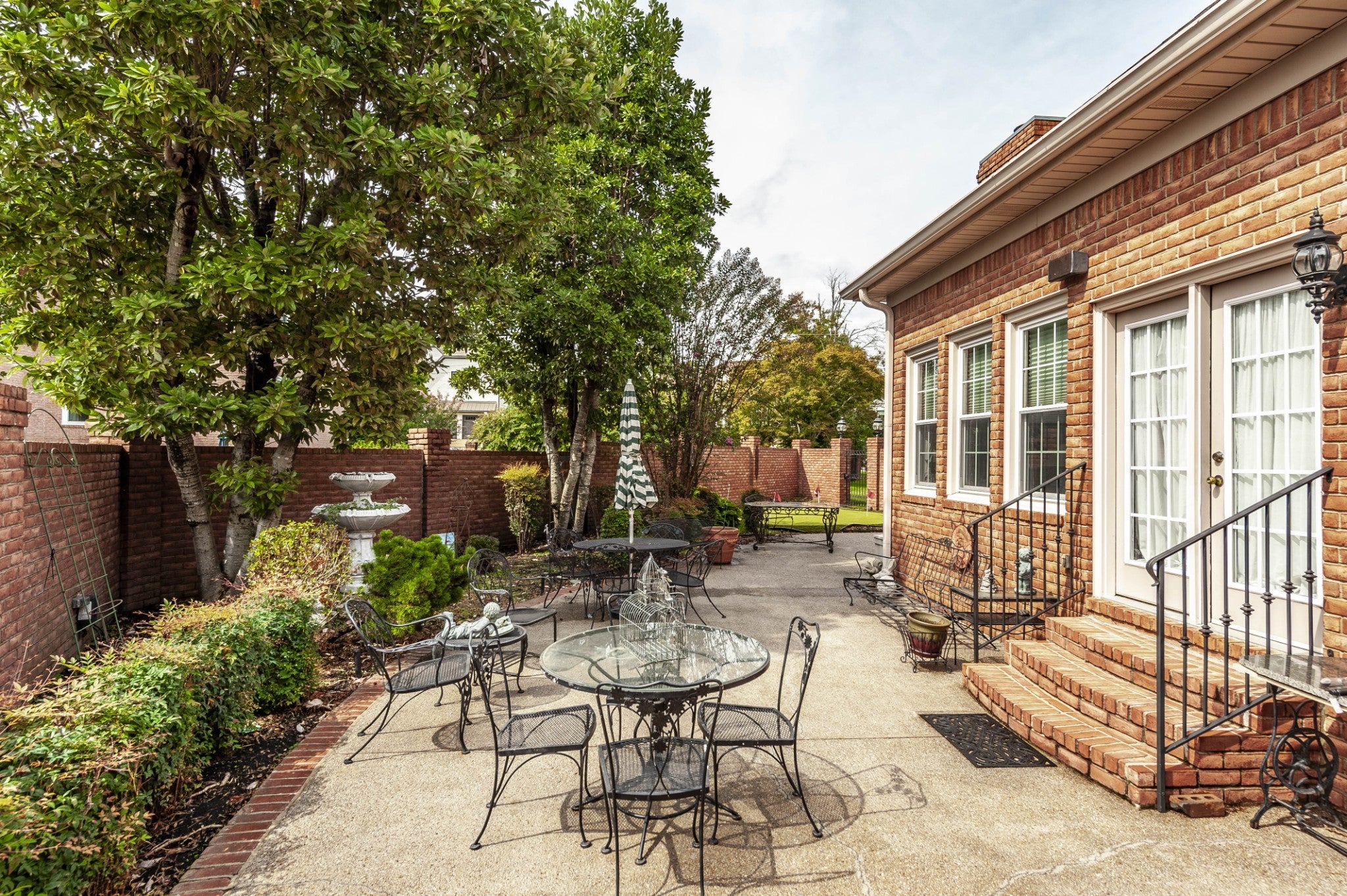 Hendersonville, Tennessee, 37075, United States, 4 Bedrooms Bedrooms, ,4 BathroomsBathrooms,Residential,Active,2003550