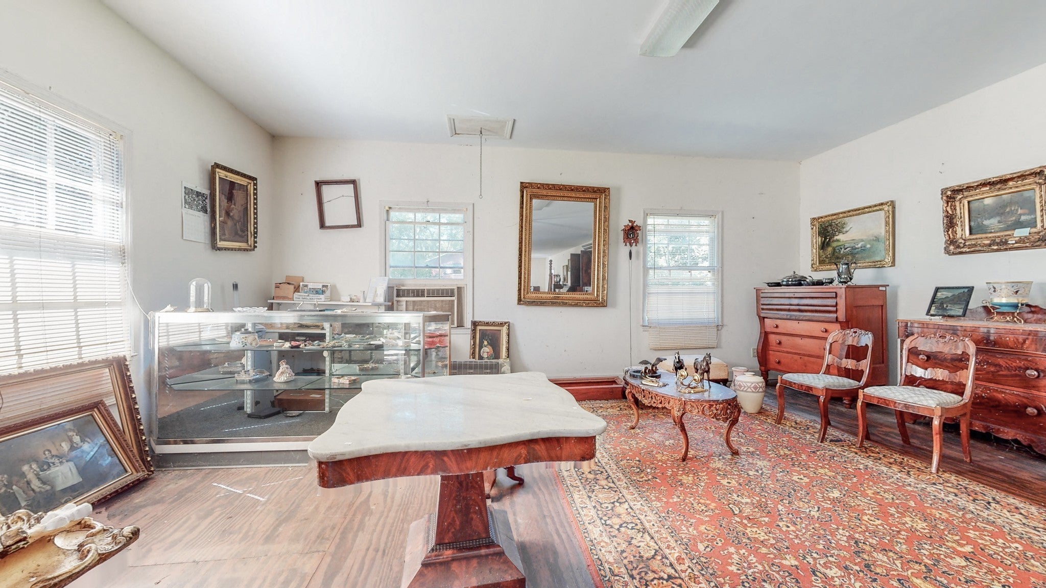 Columbia, Tennessee, 38401, United States, 3 Bedrooms Bedrooms, ,2 BathroomsBathrooms,Residential,Active,1920269