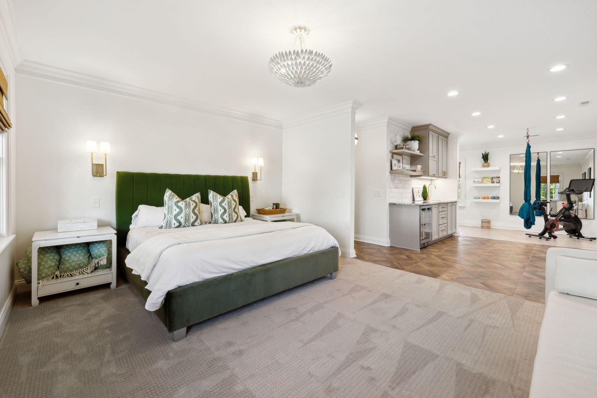 Hendersonville, Tennessee, 37075, United States, 4 Bedrooms Bedrooms, ,4 BathroomsBathrooms,Residential,Active,1889035