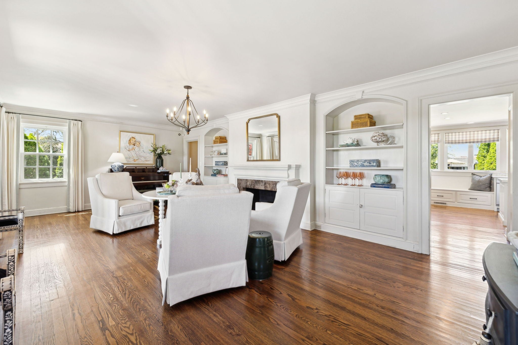 Hendersonville, Tennessee, 37075, United States, 4 Bedrooms Bedrooms, ,4 BathroomsBathrooms,Residential,Active,1889035