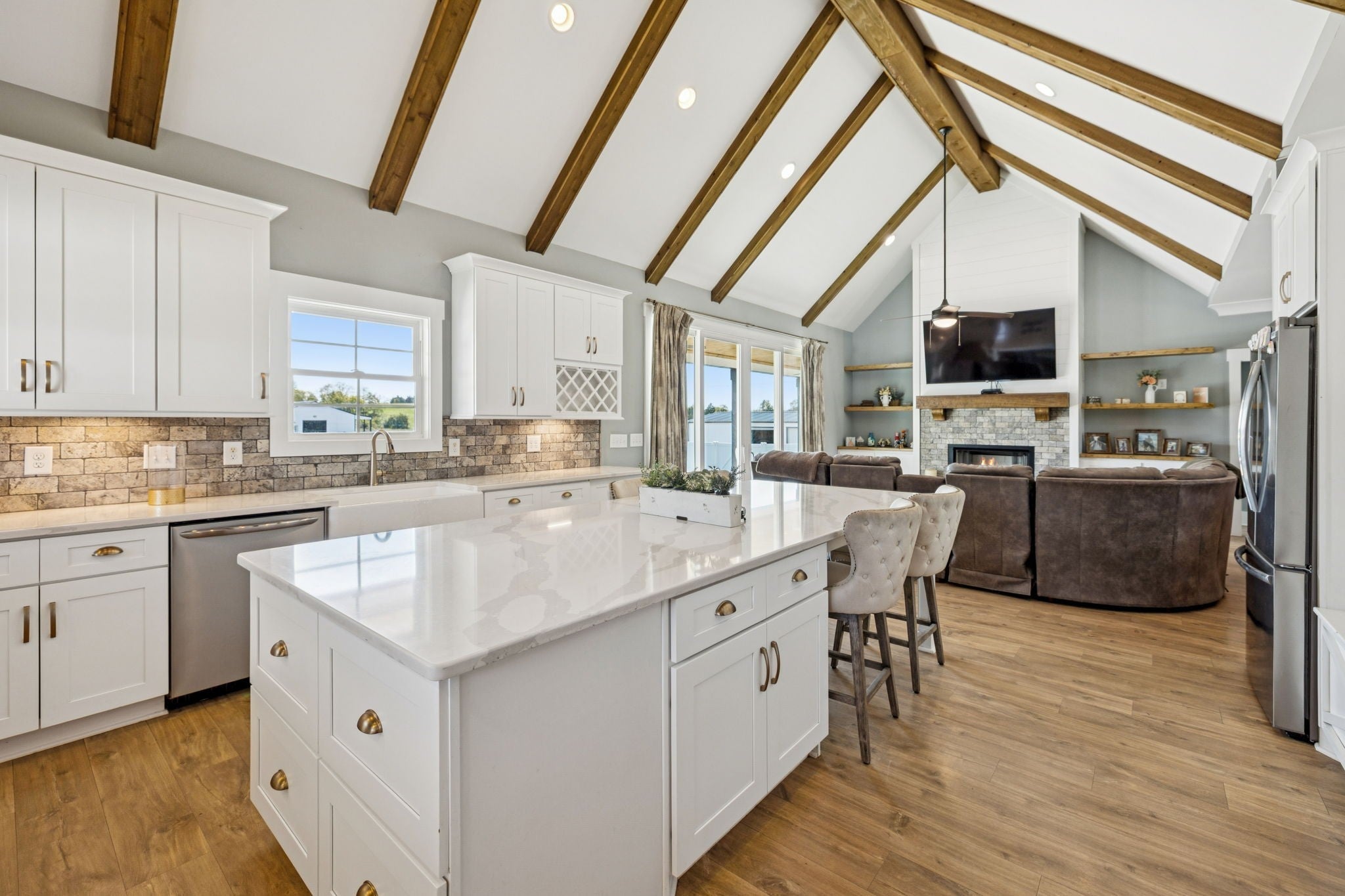 Lebanon, Tennessee, 37090, United States, 3 Bedrooms Bedrooms, ,4 BathroomsBathrooms,Residential,Active,2006888