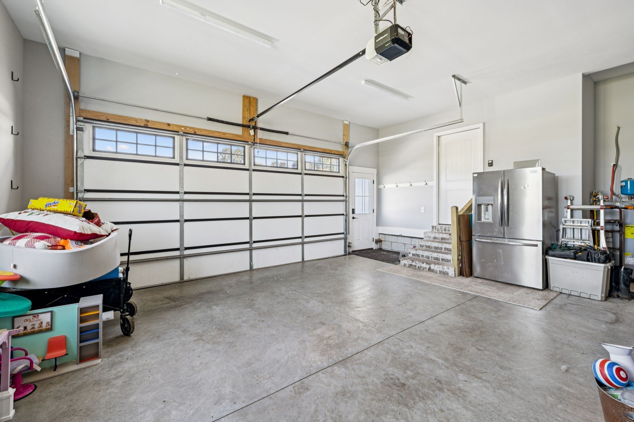 Lebanon, Tennessee, 37090, United States, 3 Bedrooms Bedrooms, ,4 BathroomsBathrooms,Residential,Active,2006888