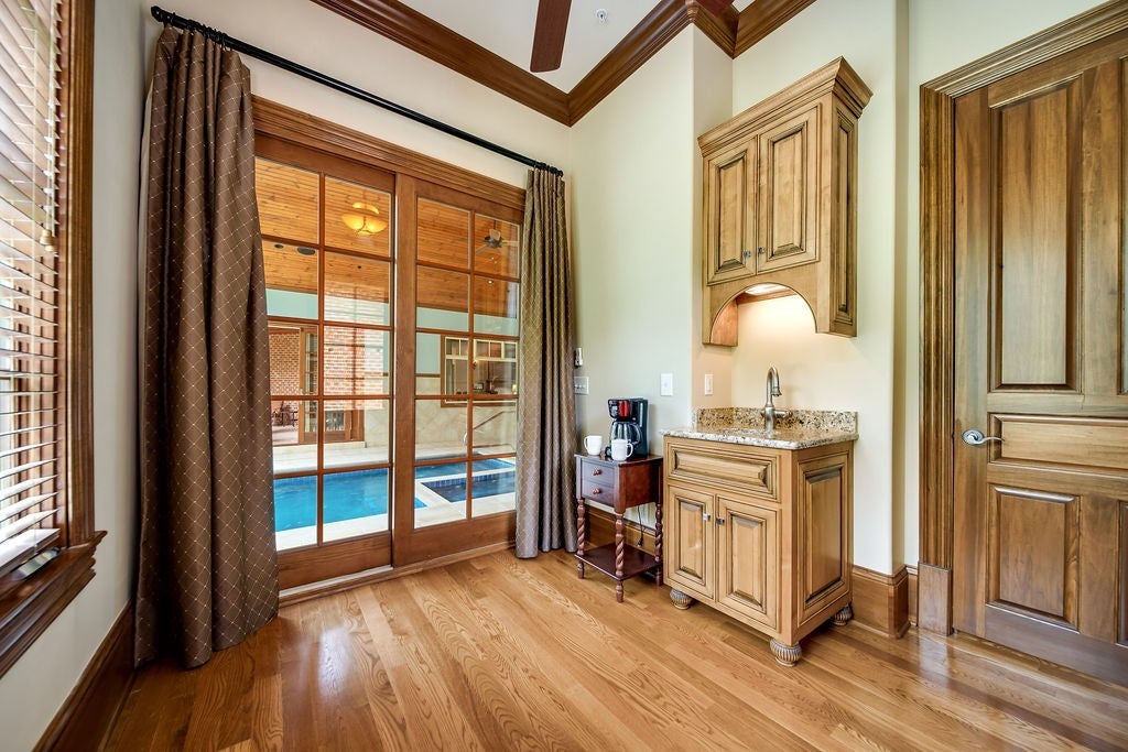 Hendersonville, Tennessee, 37075, United States, 4 Bedrooms Bedrooms, ,4 BathroomsBathrooms,Residential,Active,1936380