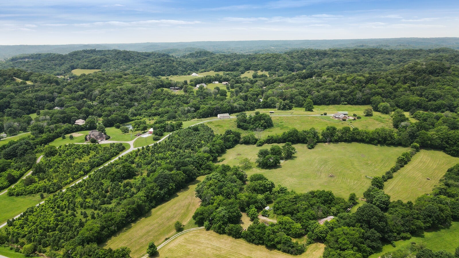 Goodlettsville, Tennessee, 37072, United States, 4 Bedrooms Bedrooms, ,4 BathroomsBathrooms,Residential,Active,1853351