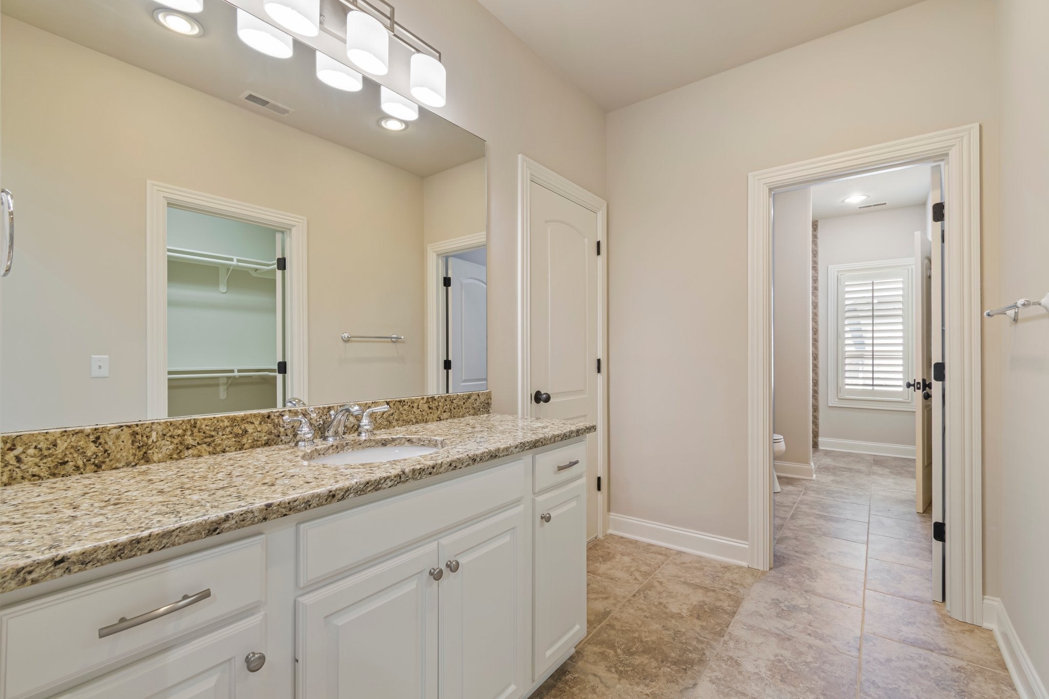 Brentwood, Tennessee, 37027, United States, 5 Bedrooms Bedrooms, ,6 BathroomsBathrooms,Residential,Active,1985582