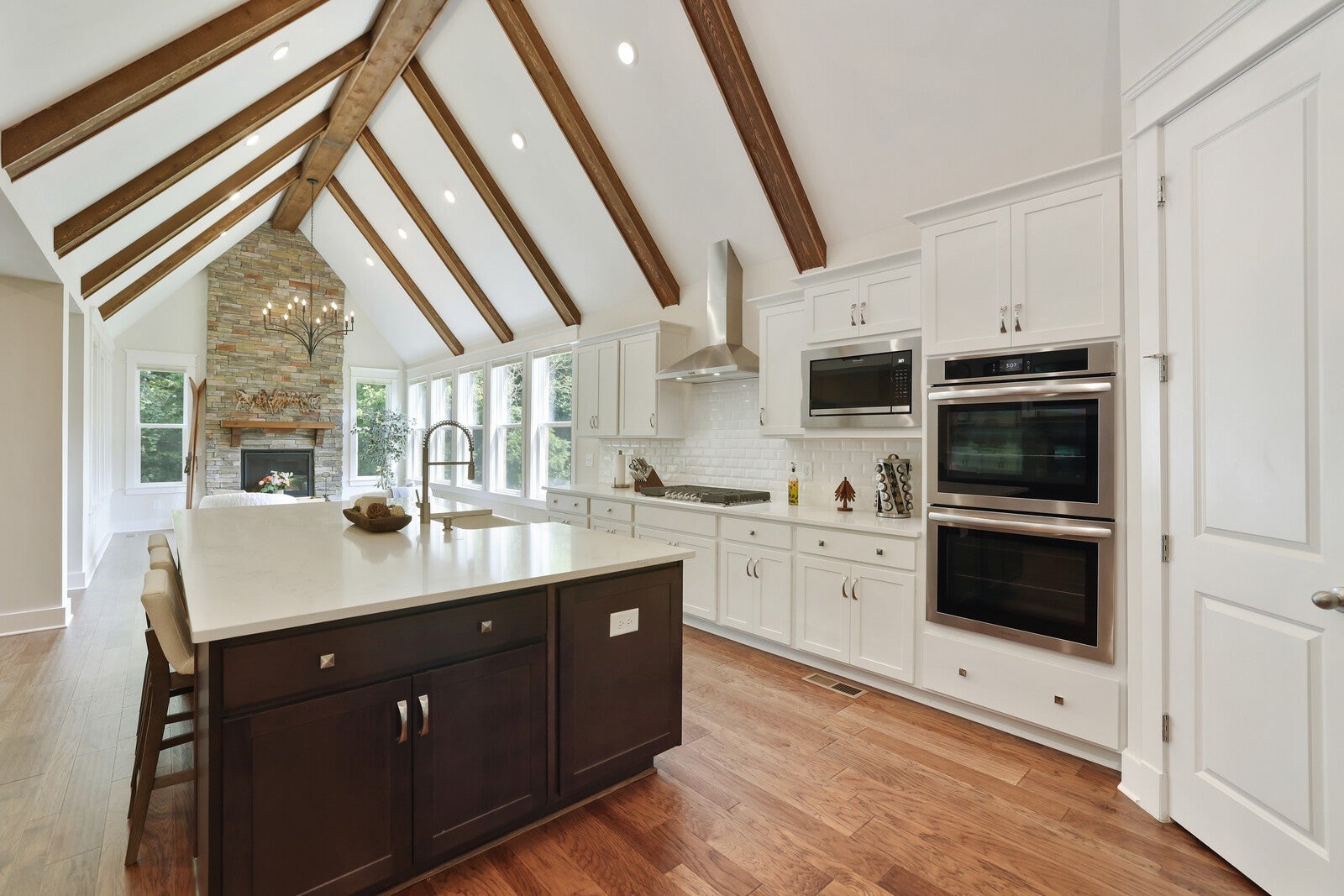 Franklin, Tennessee, 37064, United States, 3 Bedrooms Bedrooms, ,4 BathroomsBathrooms,Residential,Active,1907978