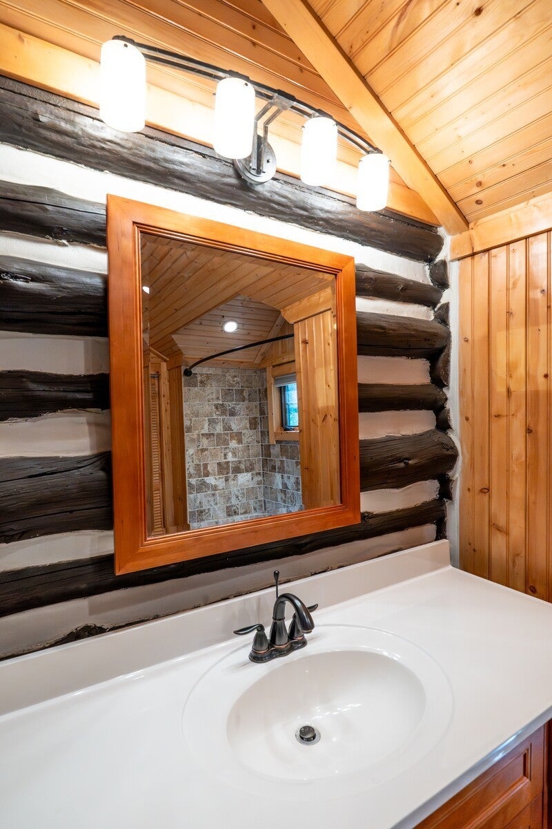 Brentwood, Tennessee, 37027, United States, 3 Bedrooms Bedrooms, ,3 BathroomsBathrooms,Residential,Active,1967284