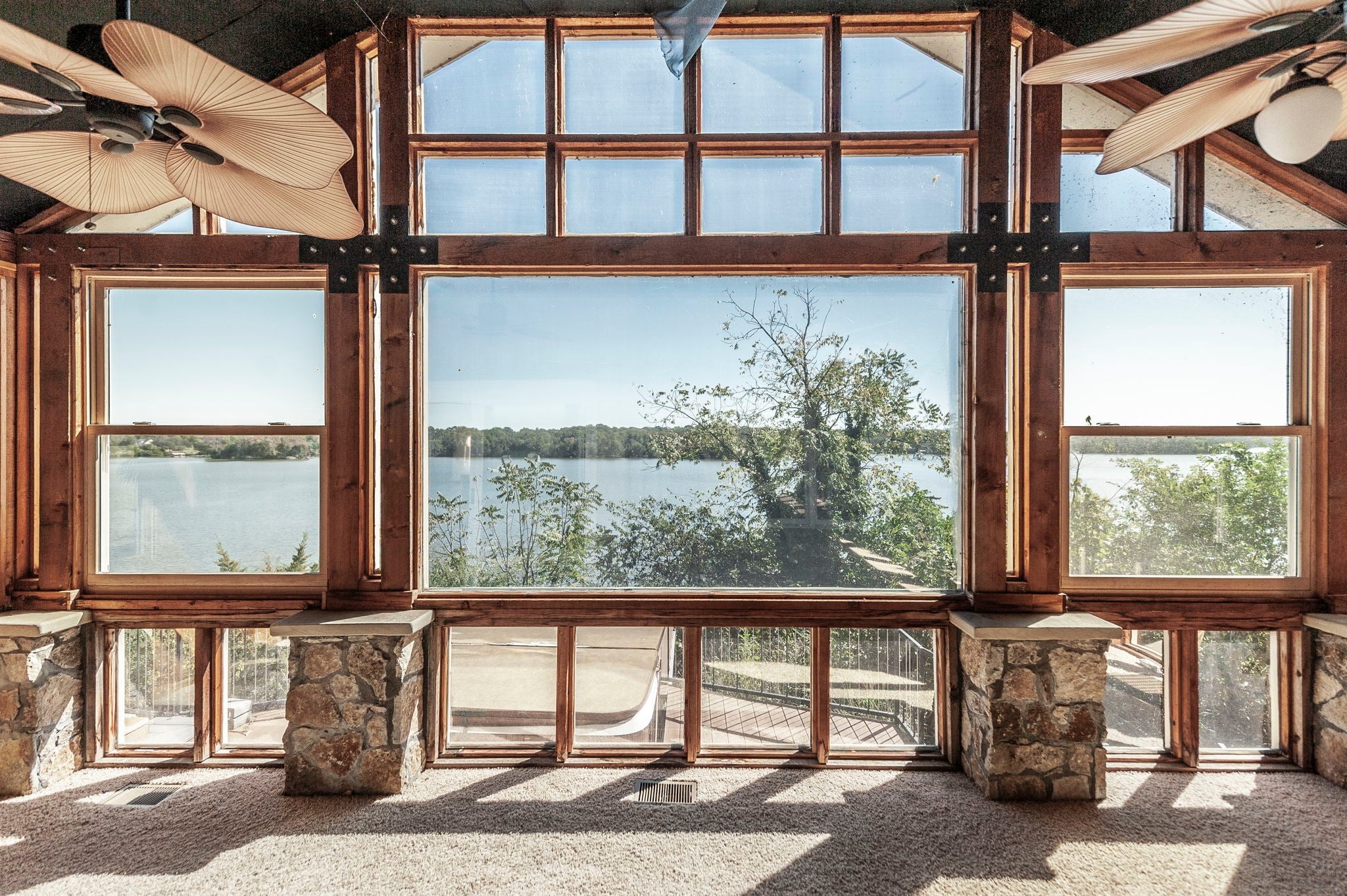 Hendersonville, Tennessee, 37075, United States, 4 Bedrooms Bedrooms, ,4 BathroomsBathrooms,Residential,Active,1959950