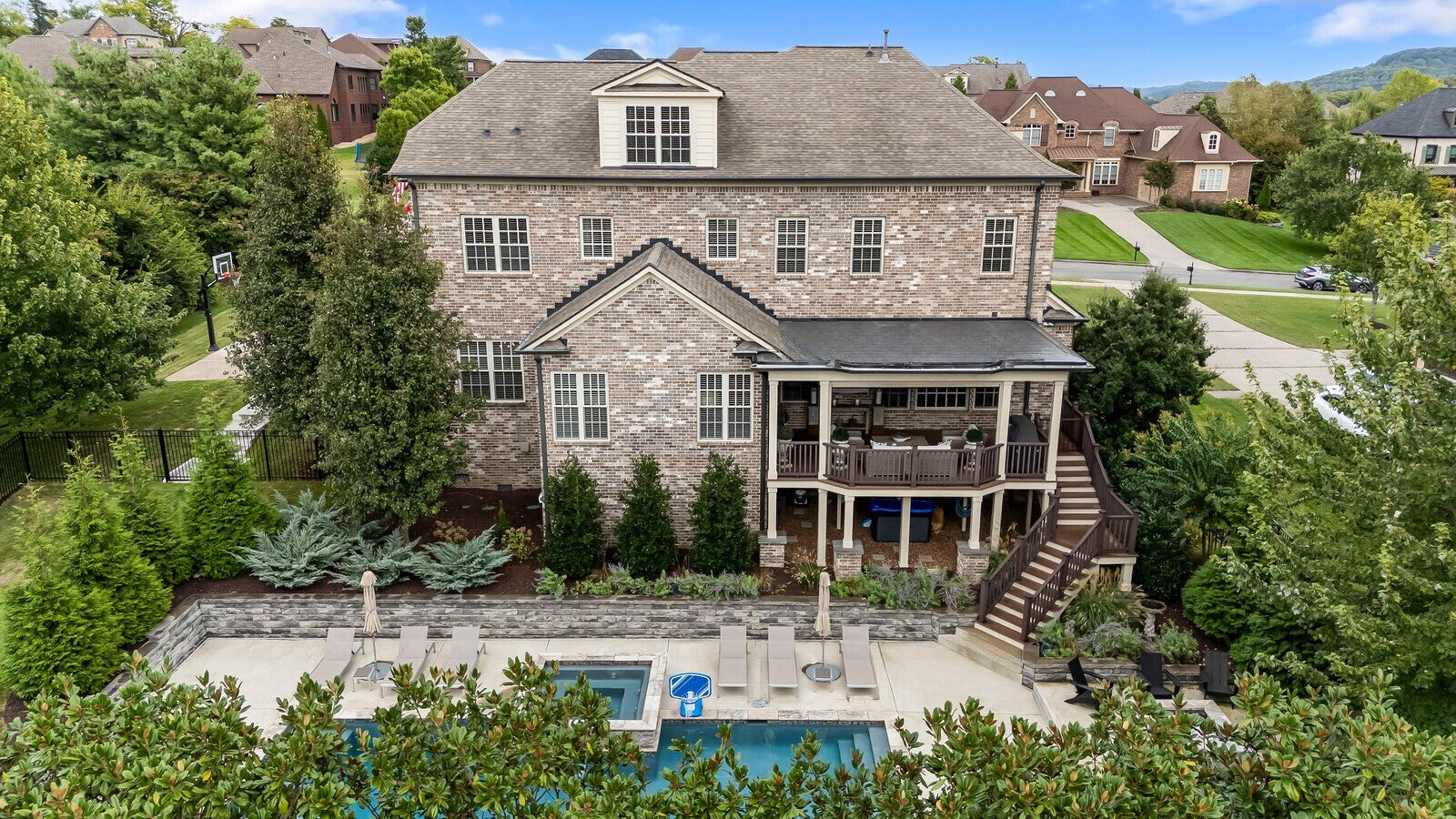 Brentwood, Tennessee, 37027, United States, 5 Bedrooms Bedrooms, ,7 BathroomsBathrooms,Residential,Active,2011215