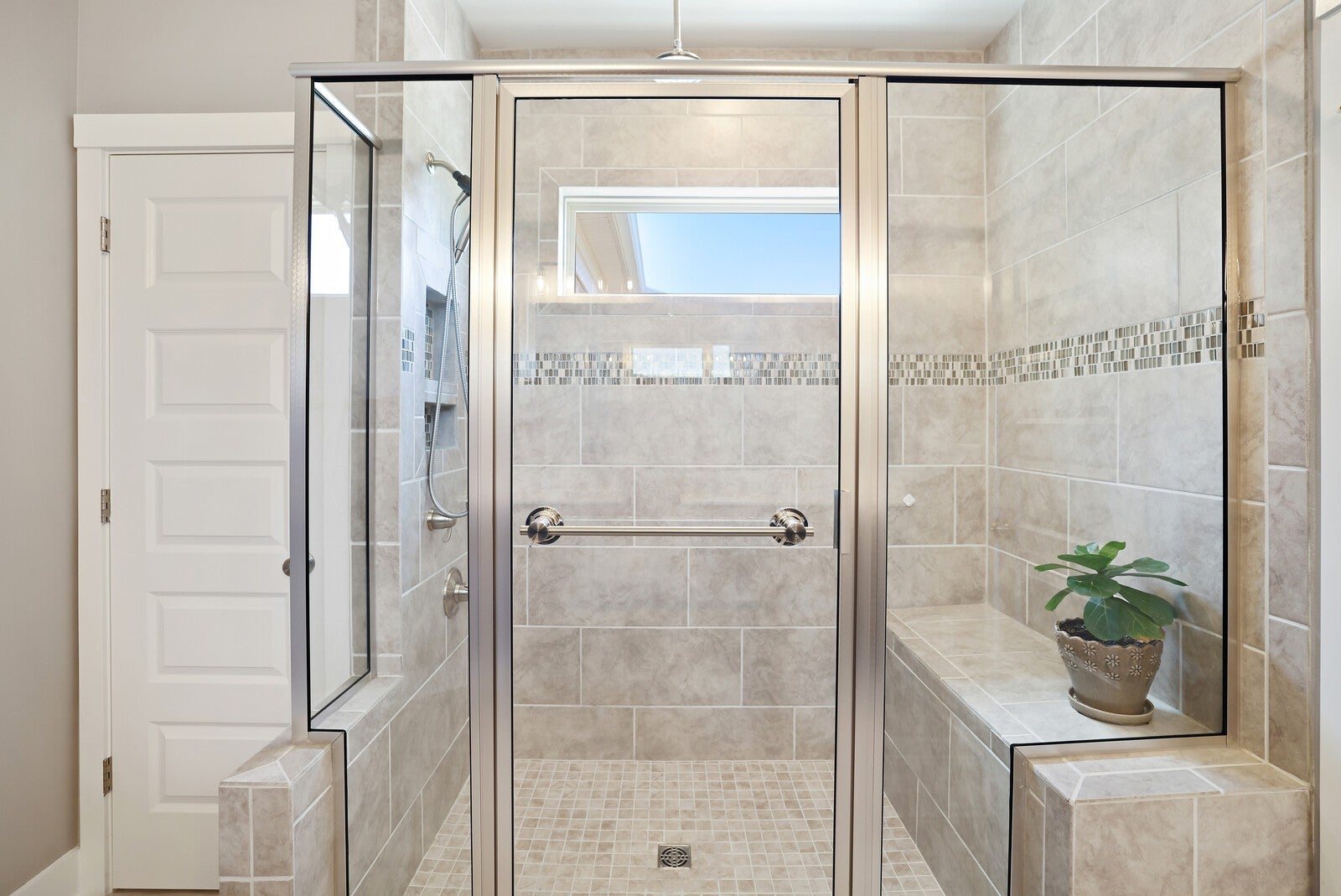 Spring Hill, Tennessee, 37174, United States, 5 Bedrooms Bedrooms, ,5 BathroomsBathrooms,Residential,Active,1790153