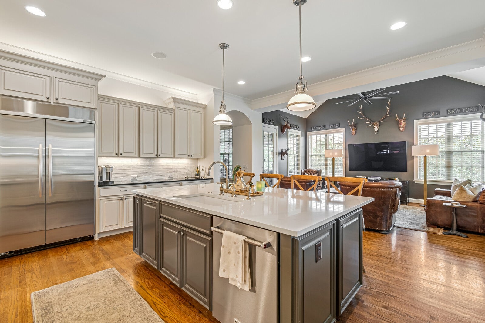 Brentwood, Tennessee, 37027, United States, 5 Bedrooms Bedrooms, ,7 BathroomsBathrooms,Residential,Active,2011215