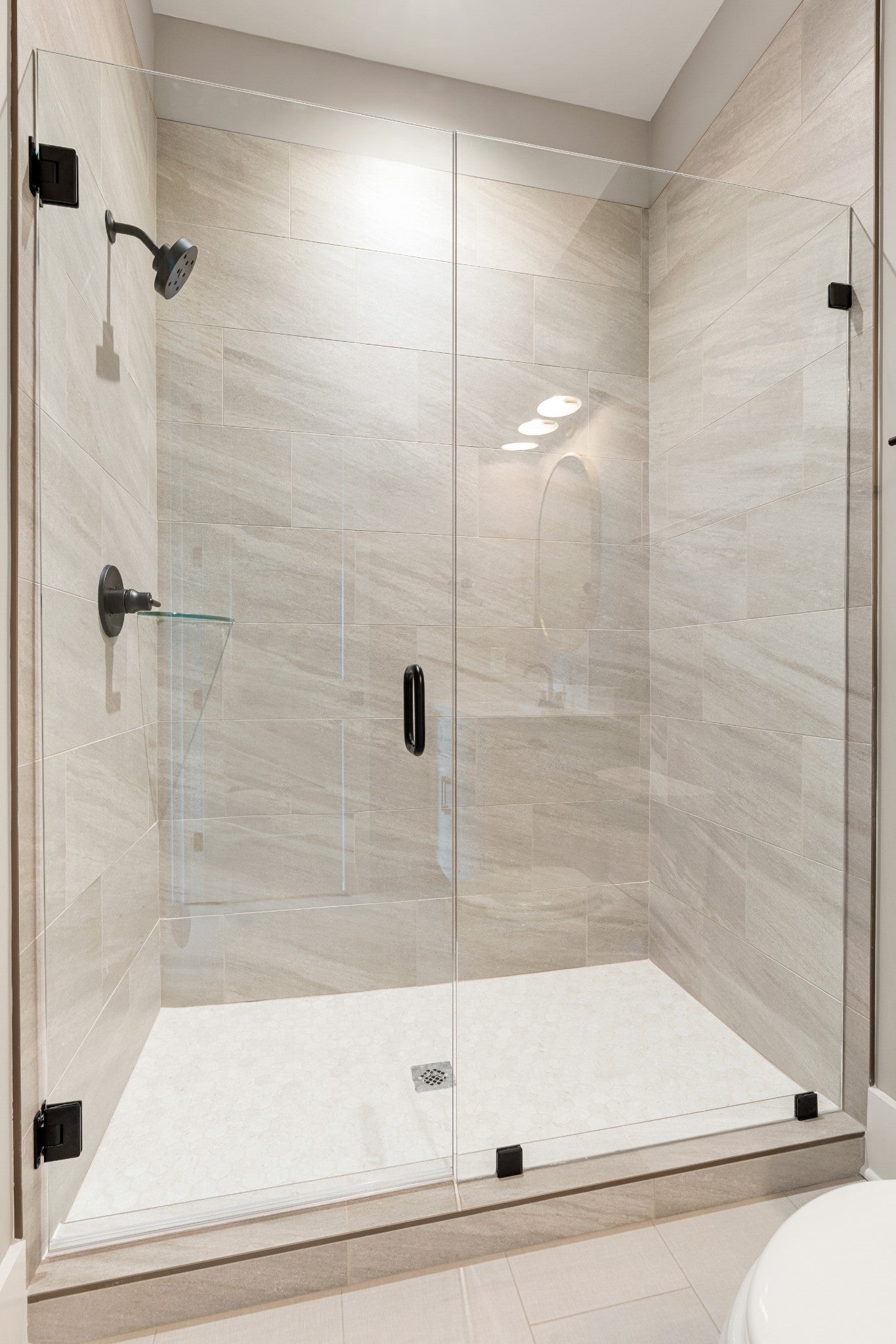 Lebanon, Tennessee, 37090, United States, 5 Bedrooms Bedrooms, ,7 BathroomsBathrooms,Residential,Active,1927656