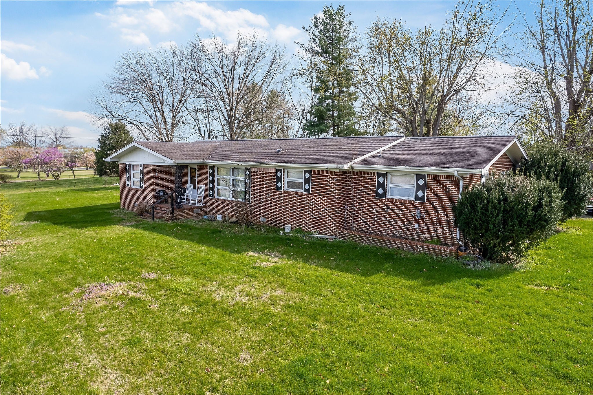 Smithville, Tennessee, 37166, United States, ,2 BathroomsBathrooms,Residential,Active,1834319