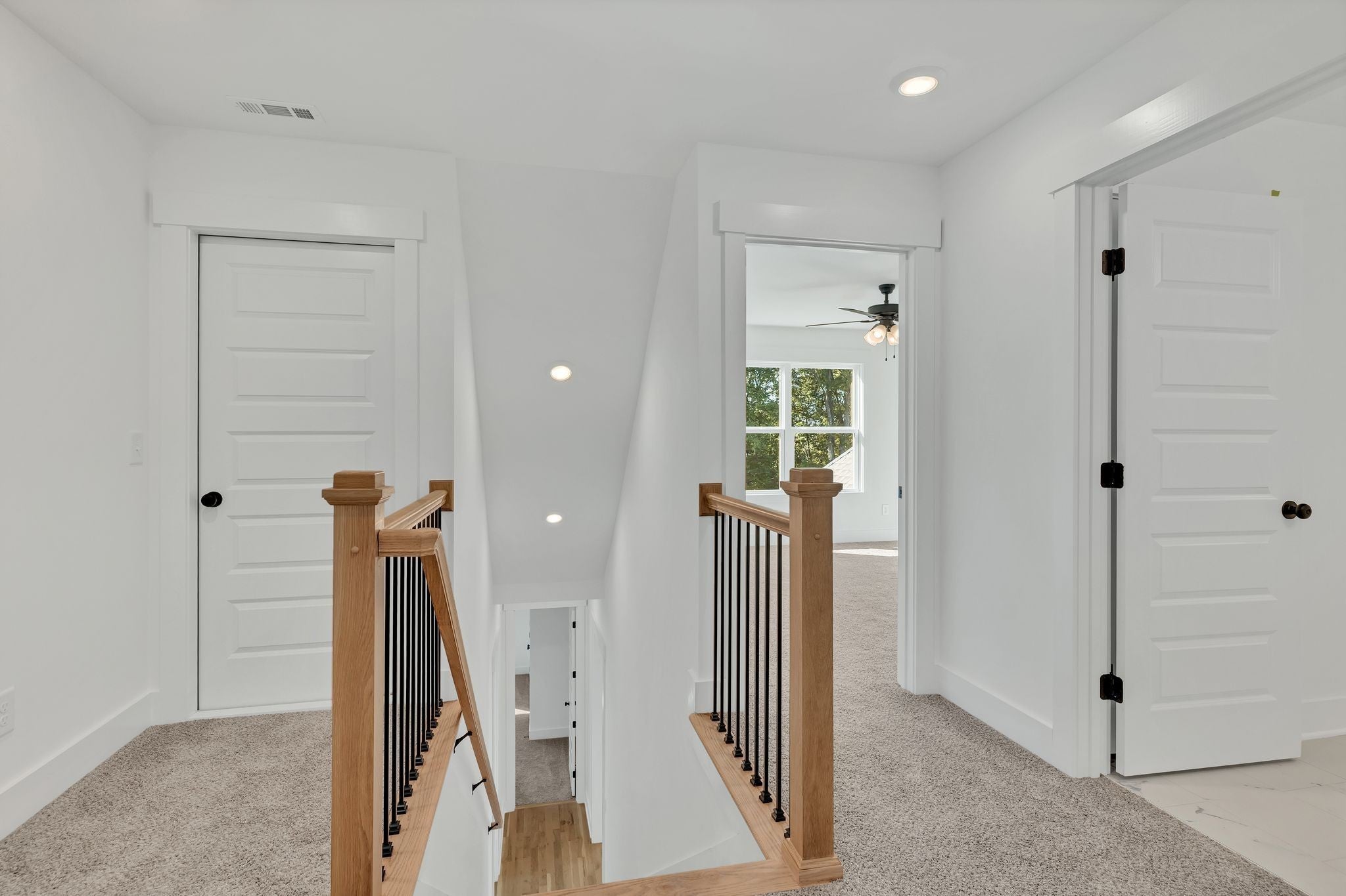 Hendersonville, Tennessee, 37075, United States, 4 Bedrooms Bedrooms, ,4 BathroomsBathrooms,Residential,Active,2011440