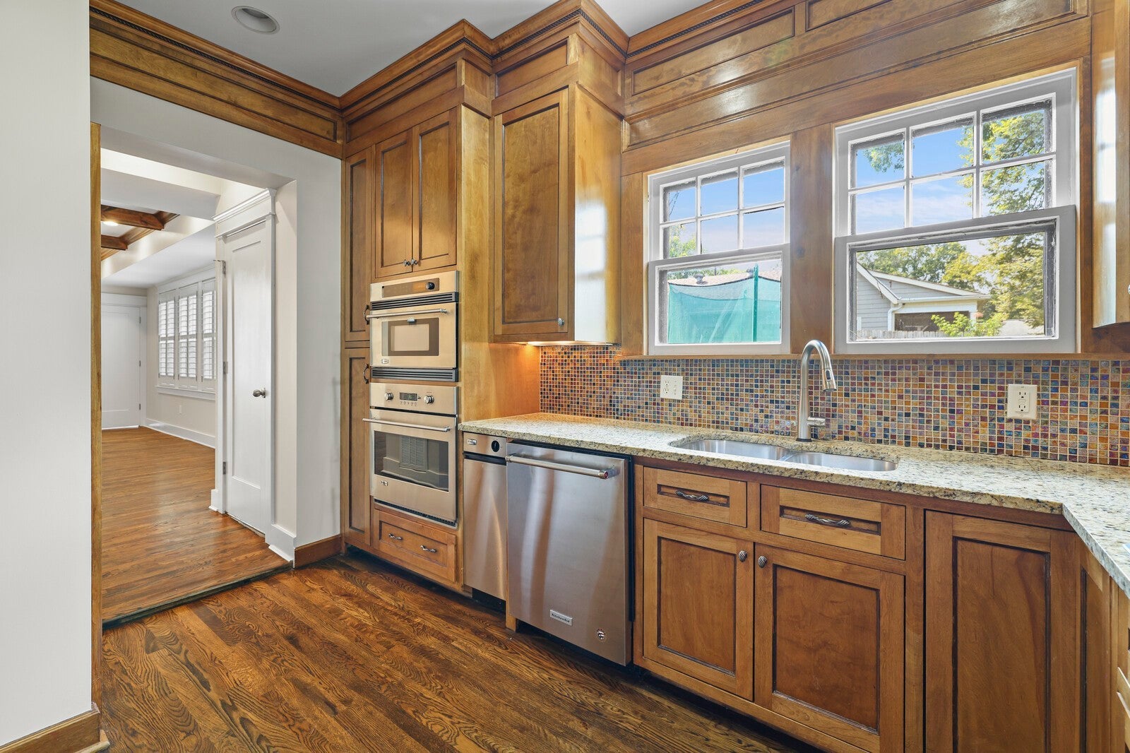 Nashville, Tennessee, 37212, United States, 4 Bedrooms Bedrooms, ,4 BathroomsBathrooms,Residential,Active,1999175