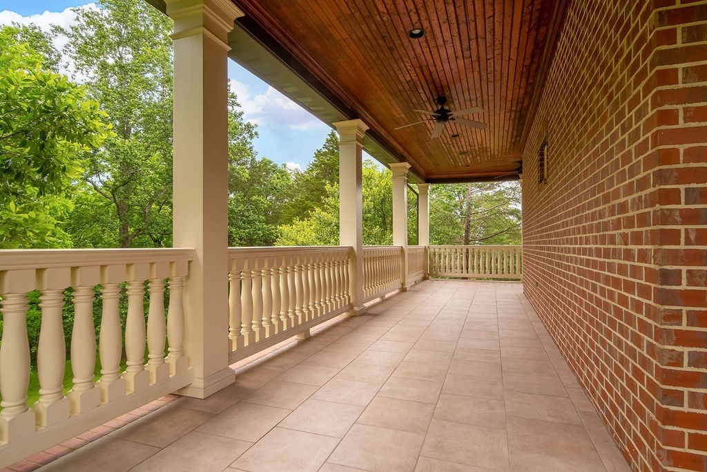 Hendersonville, Tennessee, 37075, United States, 4 Bedrooms Bedrooms, ,4 BathroomsBathrooms,Residential,Active,1936380