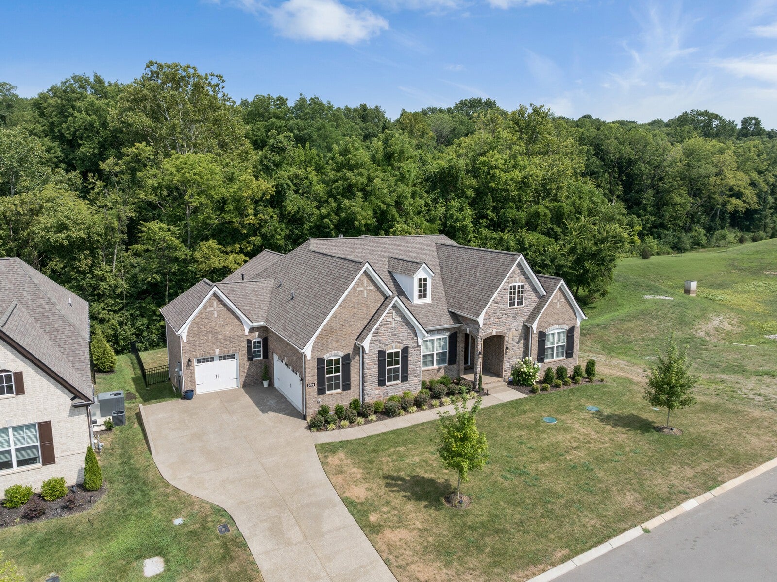 Franklin, Tennessee, 37064, United States, 3 Bedrooms Bedrooms, ,4 BathroomsBathrooms,Residential,Active,1907978