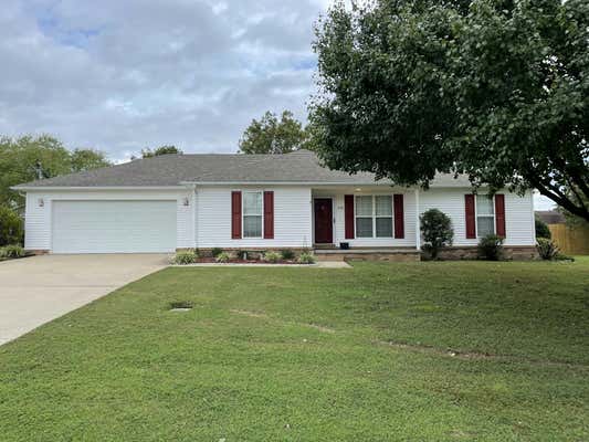 900 SIR JAMES AVE, DYERSBURG, TN 38024 - Image 1