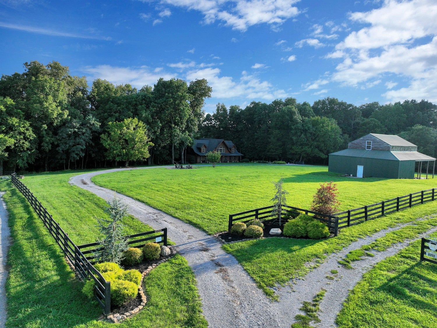 Cross Plains, Tennessee, 37049, United States, 4 Bedrooms Bedrooms, ,3 BathroomsBathrooms,Residential,Active,1929704