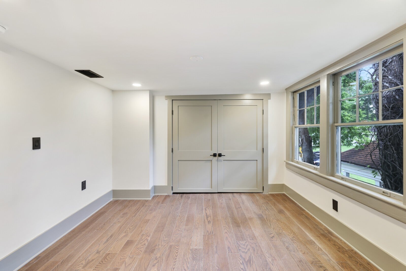 Nashville, Tennessee, 37206, United States, 4 Bedrooms Bedrooms, ,4 BathroomsBathrooms,Residential,Active,1953279