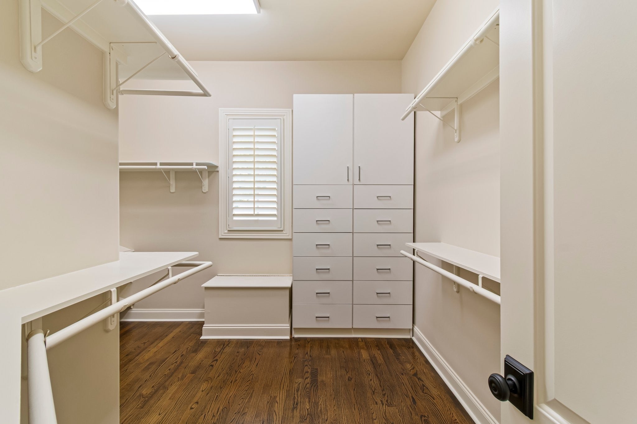 Brentwood, Tennessee, 37027, United States, 5 Bedrooms Bedrooms, ,6 BathroomsBathrooms,Residential,Active,1985582