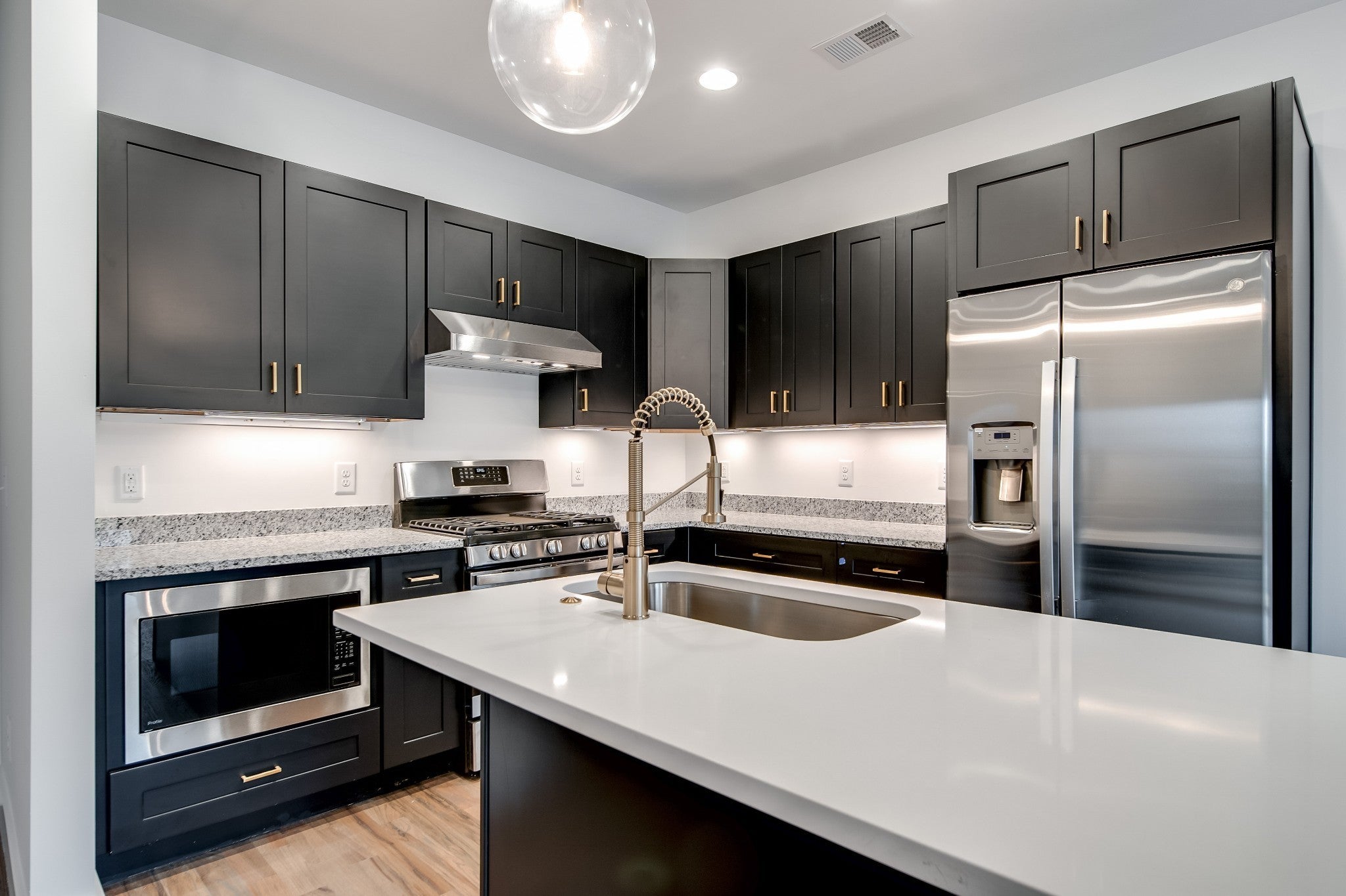 Nashville, Tennessee, 37207, United States, ,Residential,Active,1907970