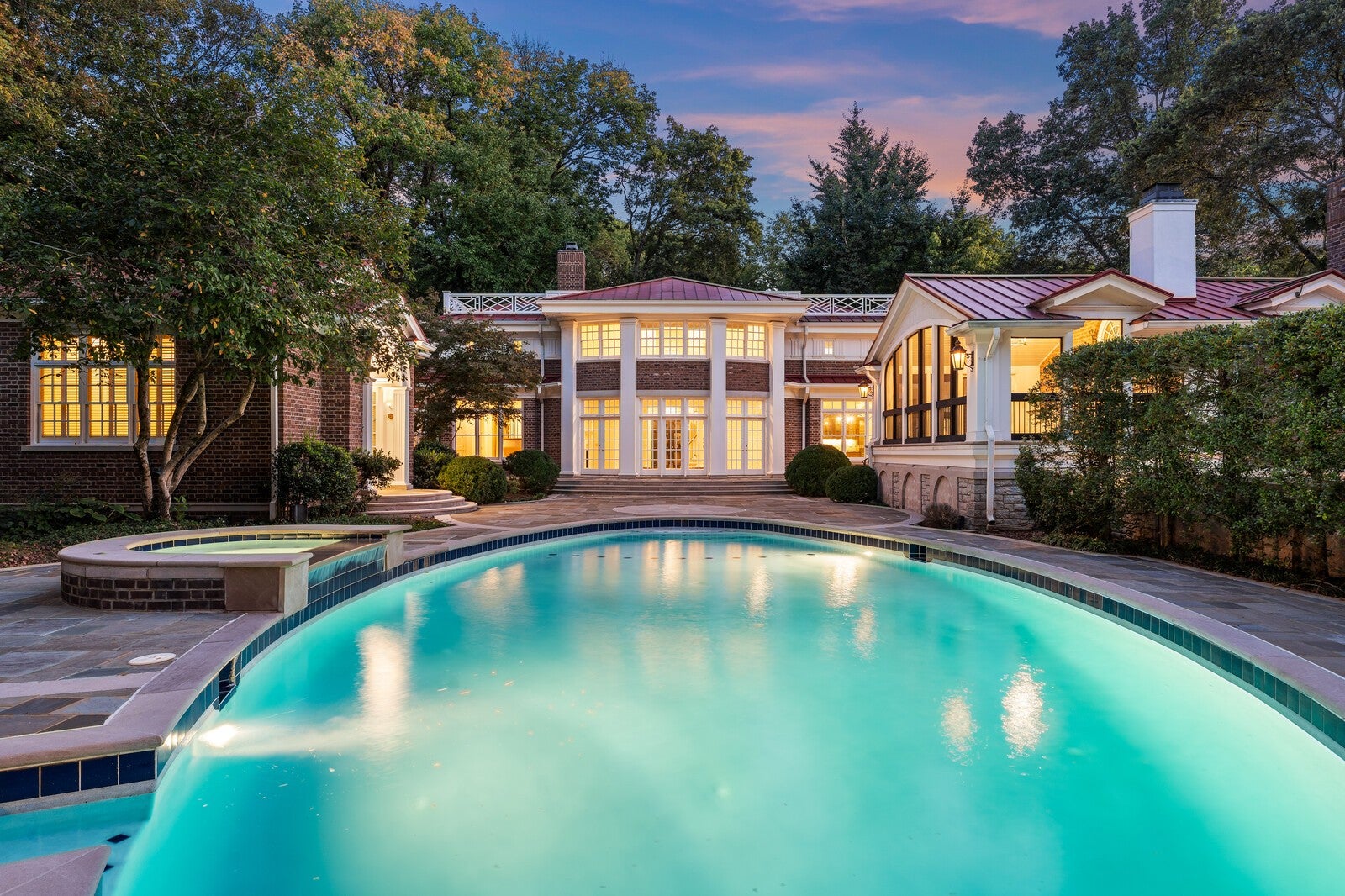 Nashville, Tennessee, 37205, United States, 5 Bedrooms Bedrooms, ,7 BathroomsBathrooms,Residential,Active,1965991