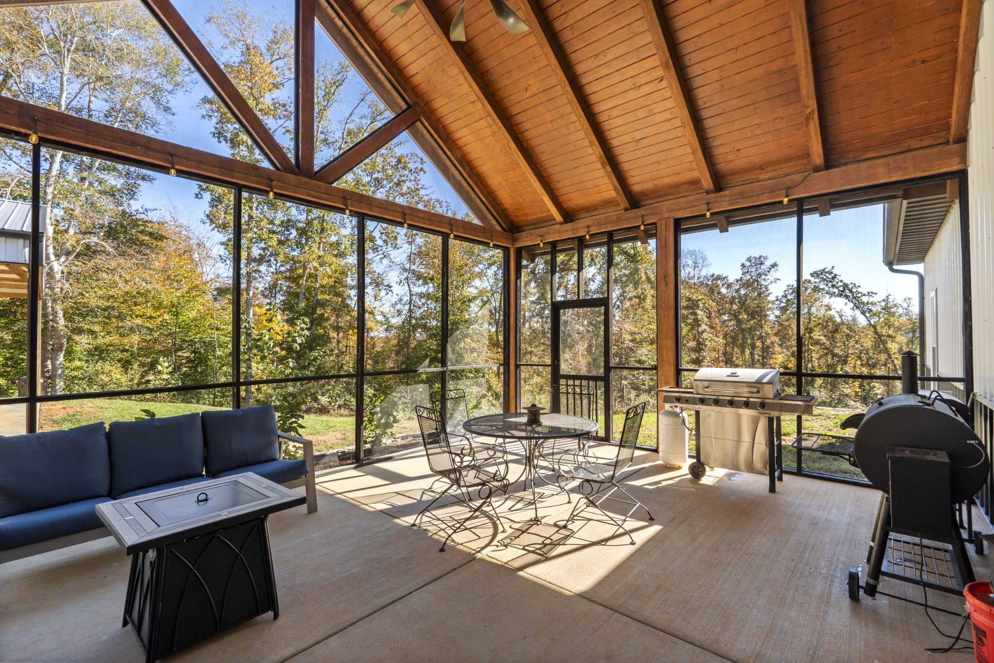 Centerville, Tennessee, 37033, United States, 3 Bedrooms Bedrooms, ,3 BathroomsBathrooms,Residential,Active,2007309